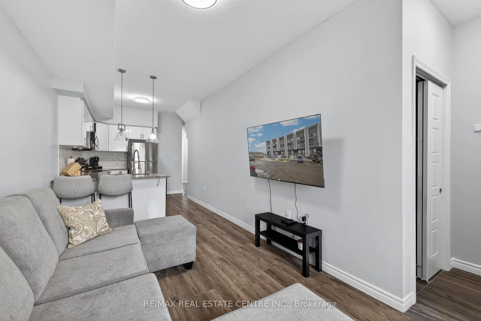 Photo 8 of Unit 30 C, 1430 Highland Road, Kitchener, Highland West — HOMEH