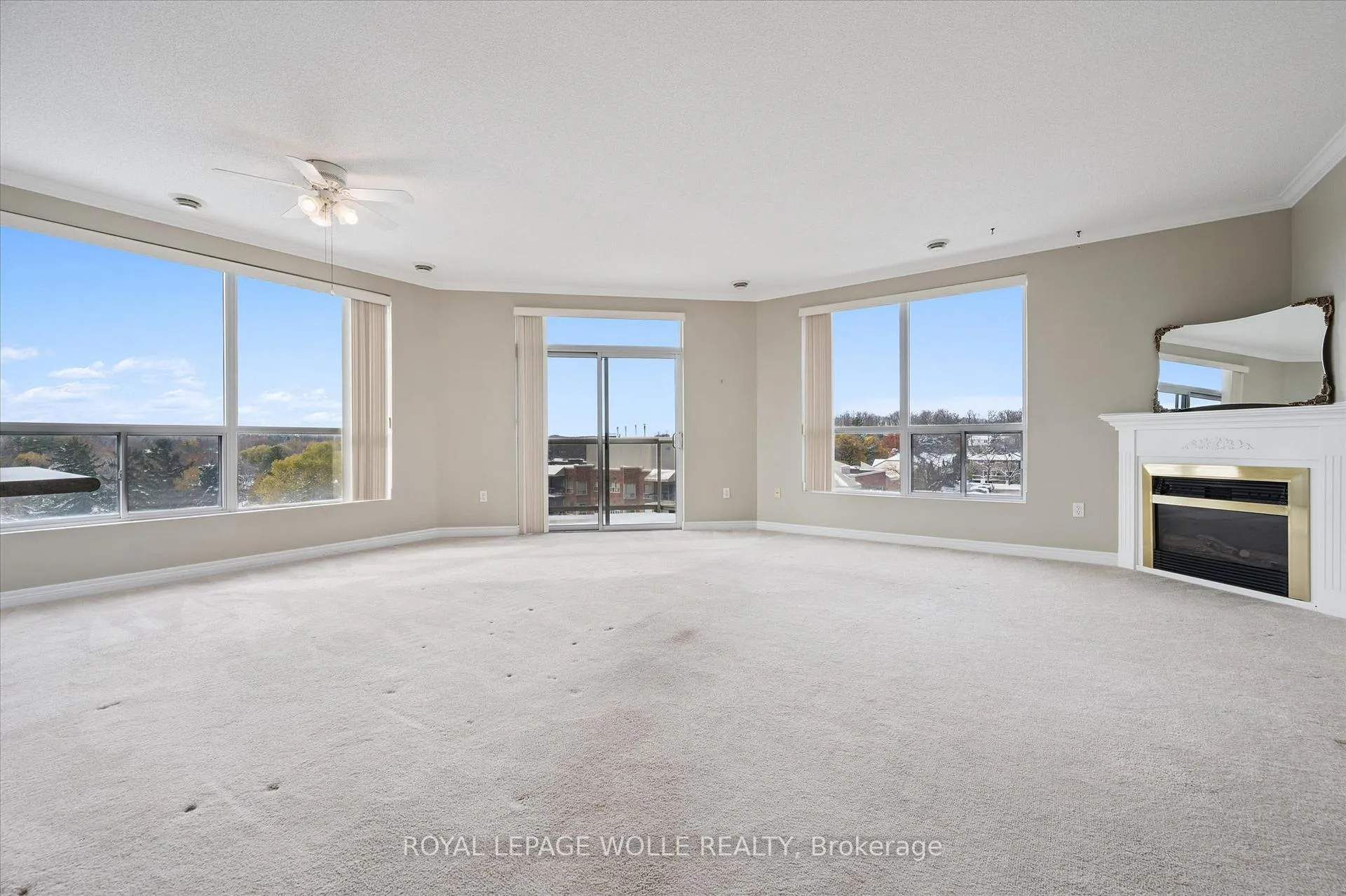 Photo 10 of Unit 706, 255 Keats Way, Waterloo — HOMEH