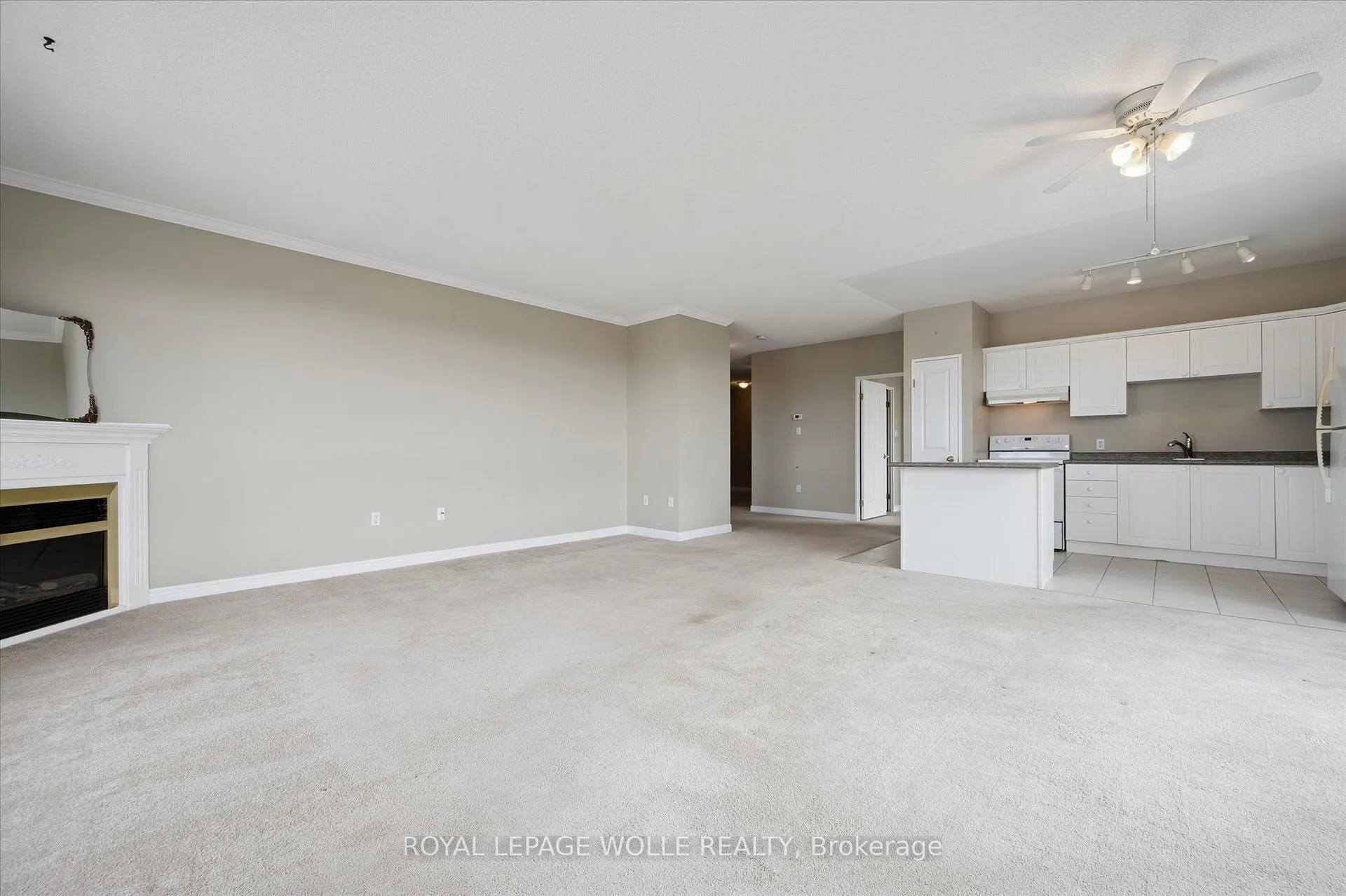 Photo 14 of Unit 706, 255 Keats Way, Waterloo — HOMEH
