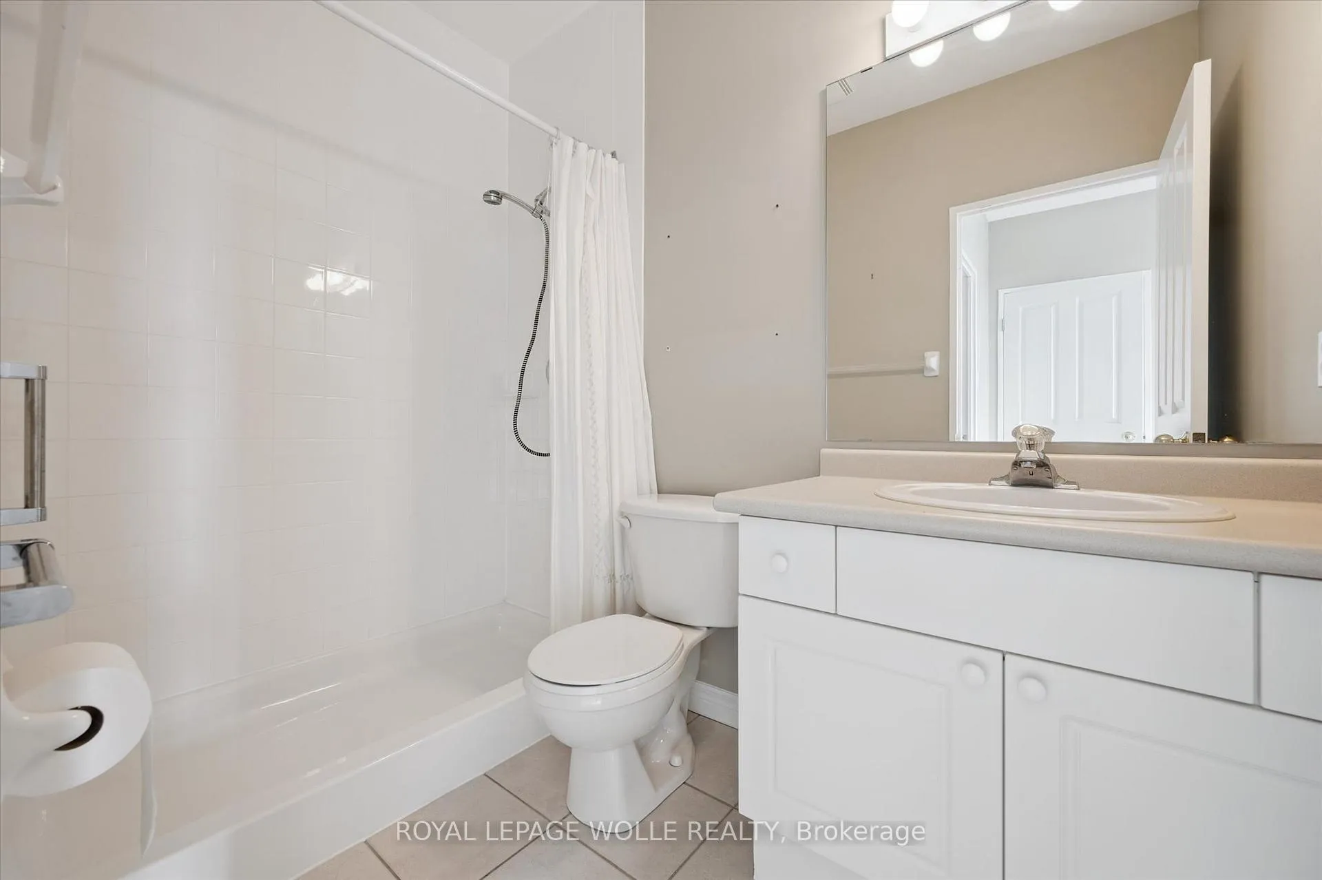 Photo 29 of Unit 706, 255 Keats Way, Waterloo — HOMEH