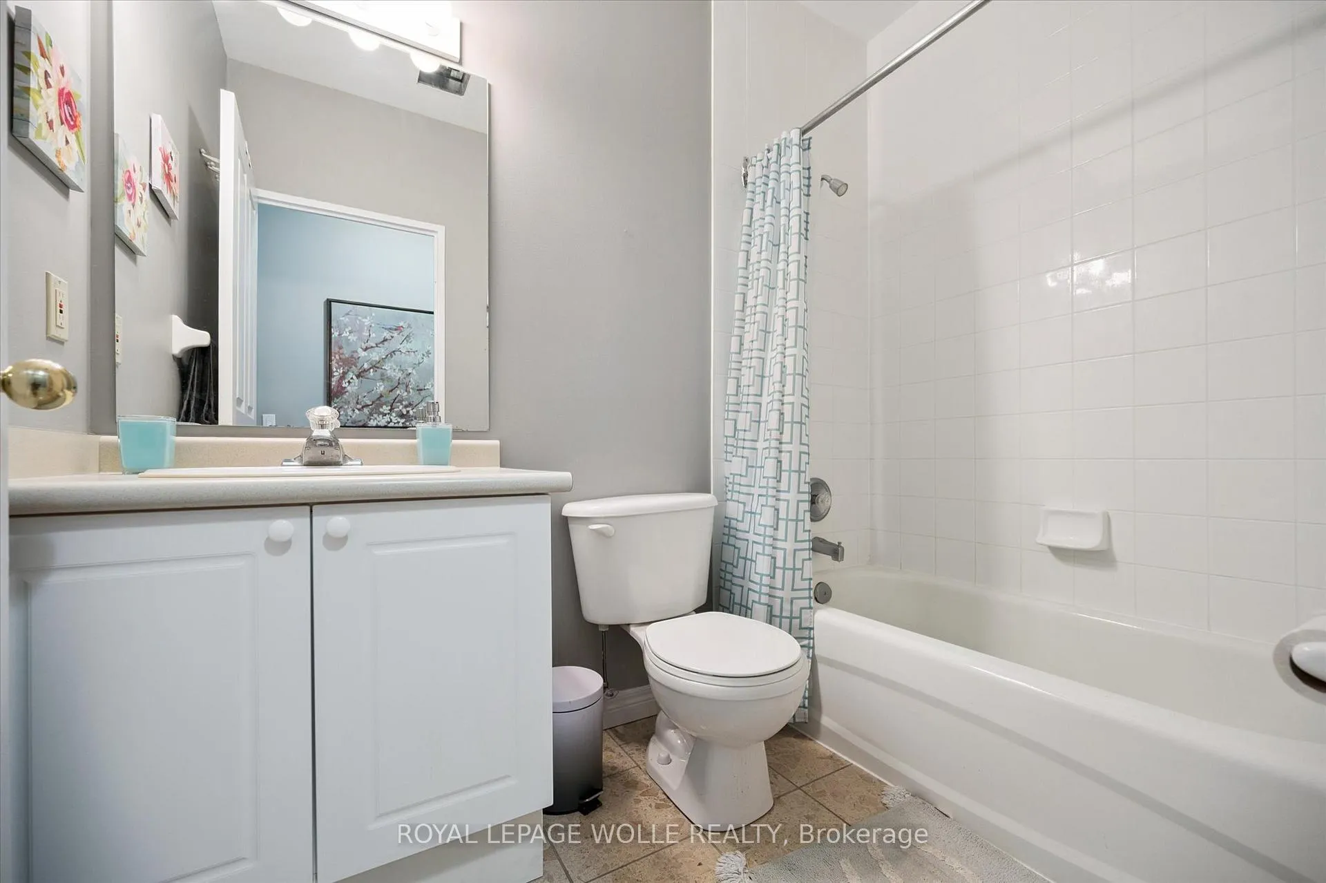 Photo 38 of Unit 706, 255 Keats Way, Waterloo — HOMEH