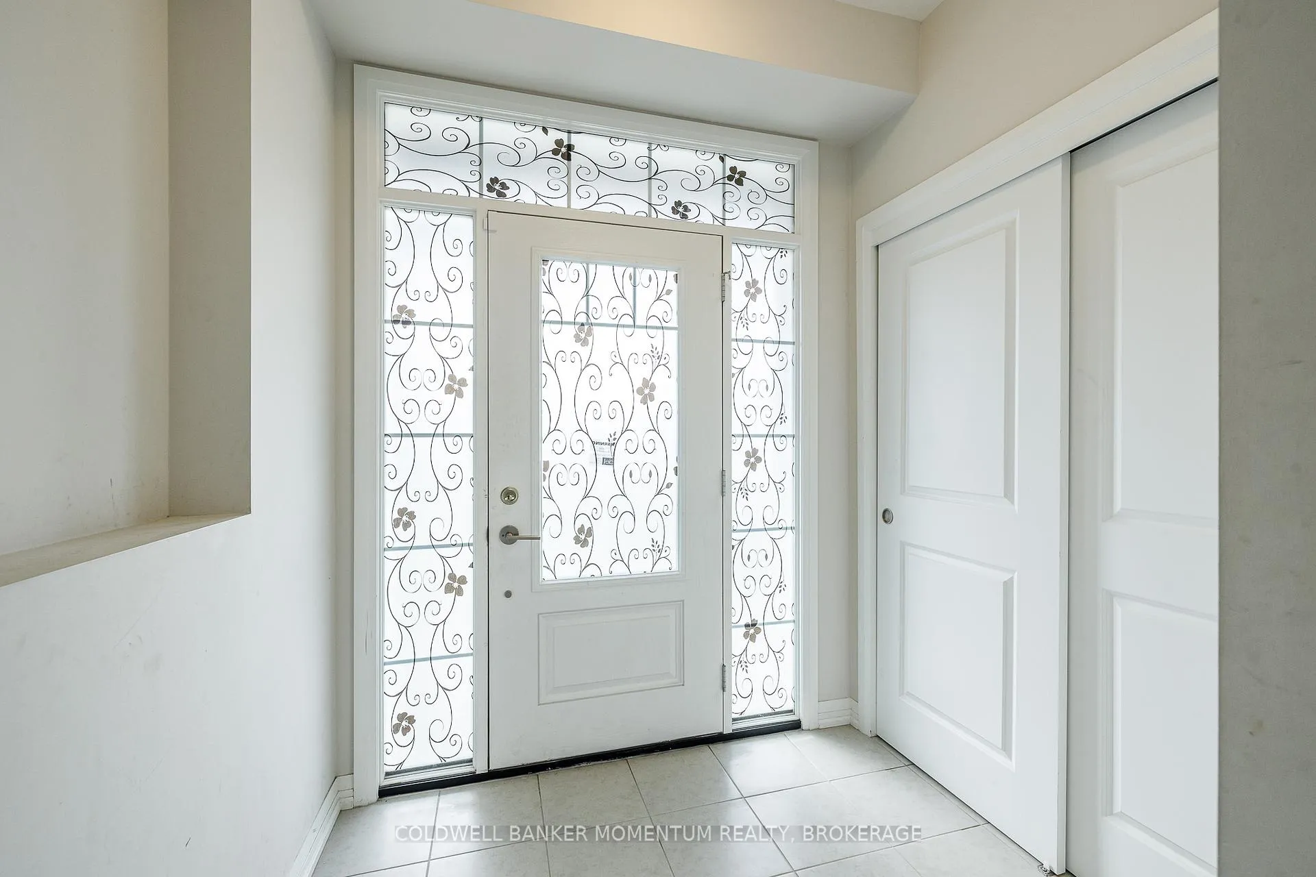 Photo 4 of 155 Bur Oak Drive, Thorold, Confederation Heights — HOMEH