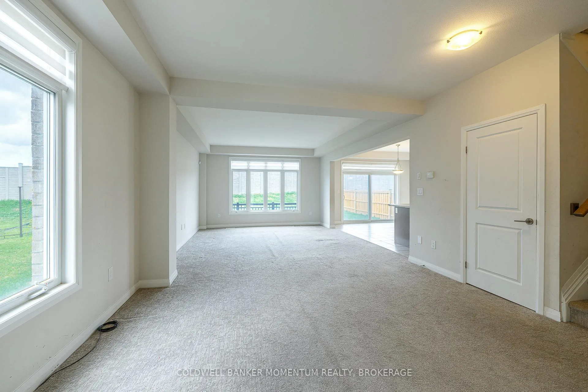 Photo 7 of 155 Bur Oak Drive, Thorold, Confederation Heights — HOMEH