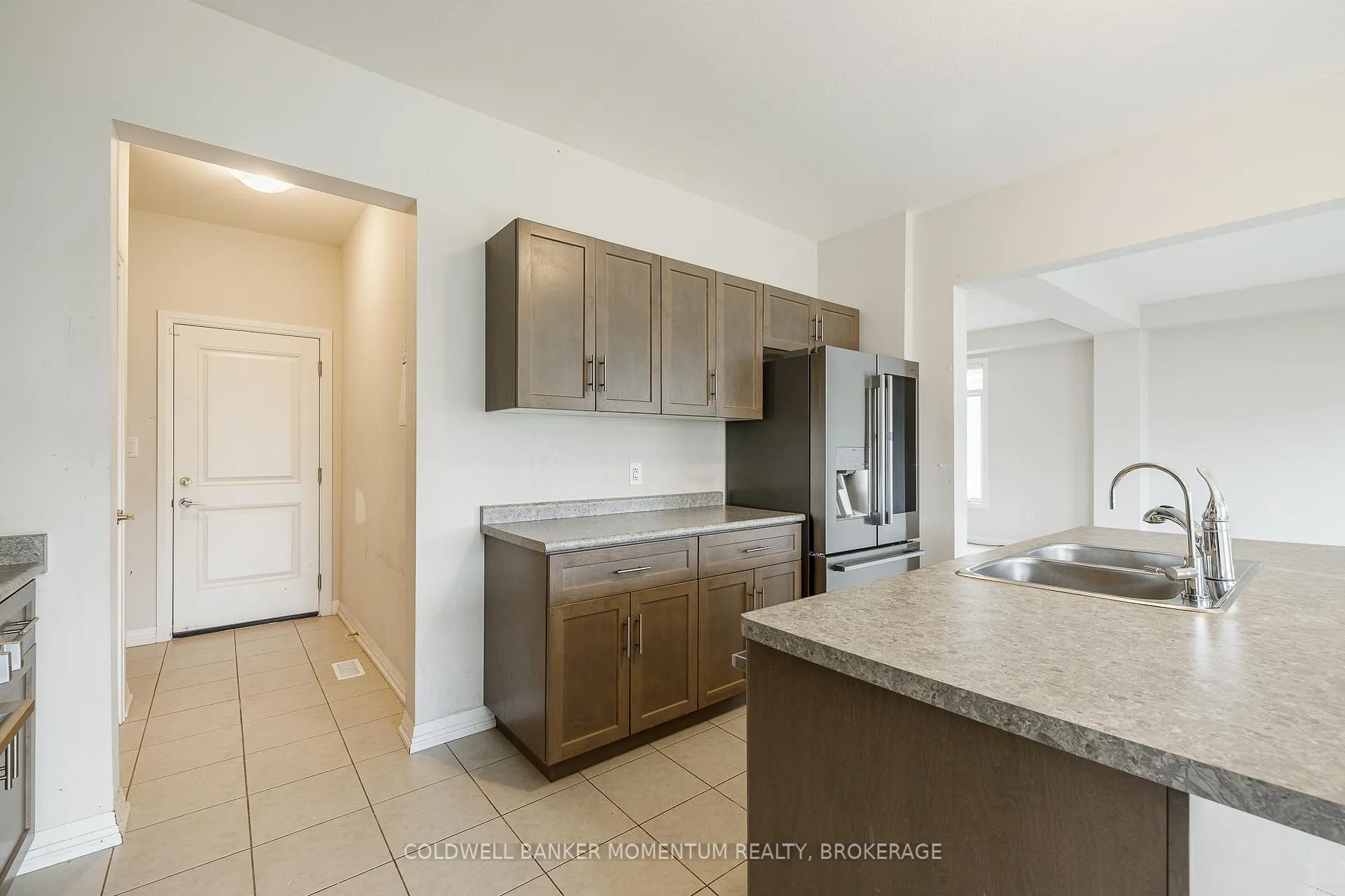 Photo 12 of 155 Bur Oak Drive, Thorold, Confederation Heights — HOMEH