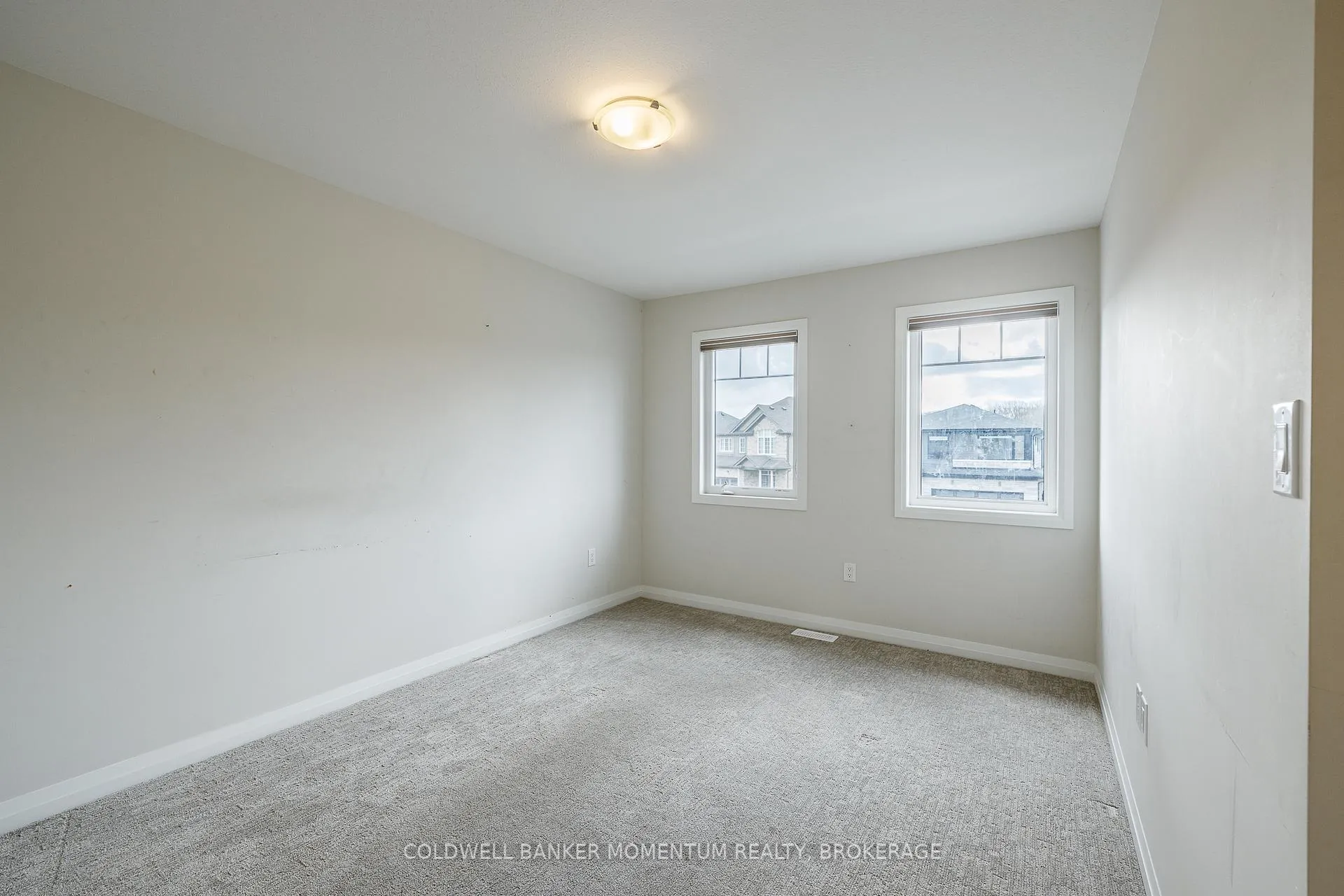 Photo 13 of 155 Bur Oak Drive, Thorold, Confederation Heights — HOMEH