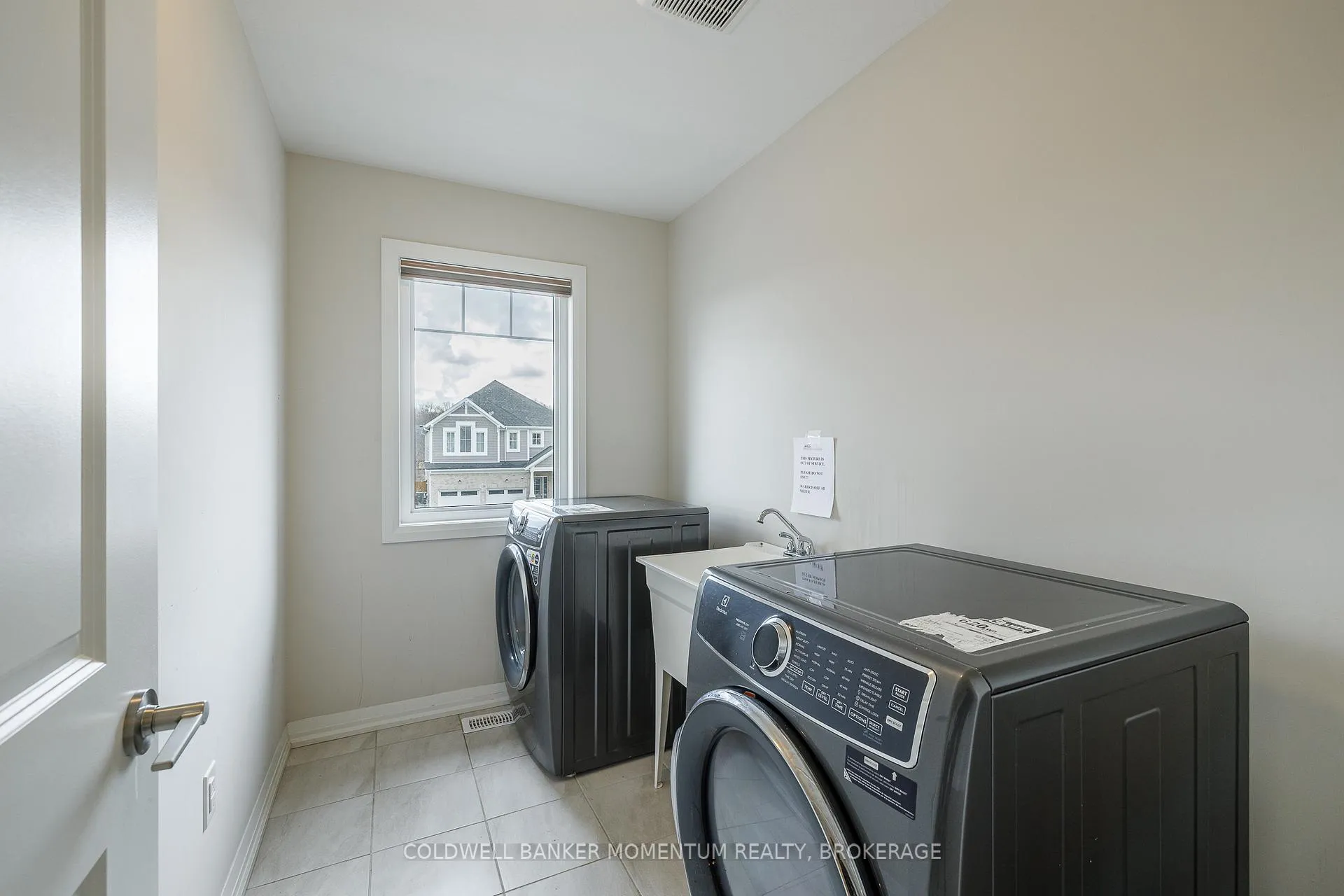 Photo 14 of 155 Bur Oak Drive, Thorold, Confederation Heights — HOMEH