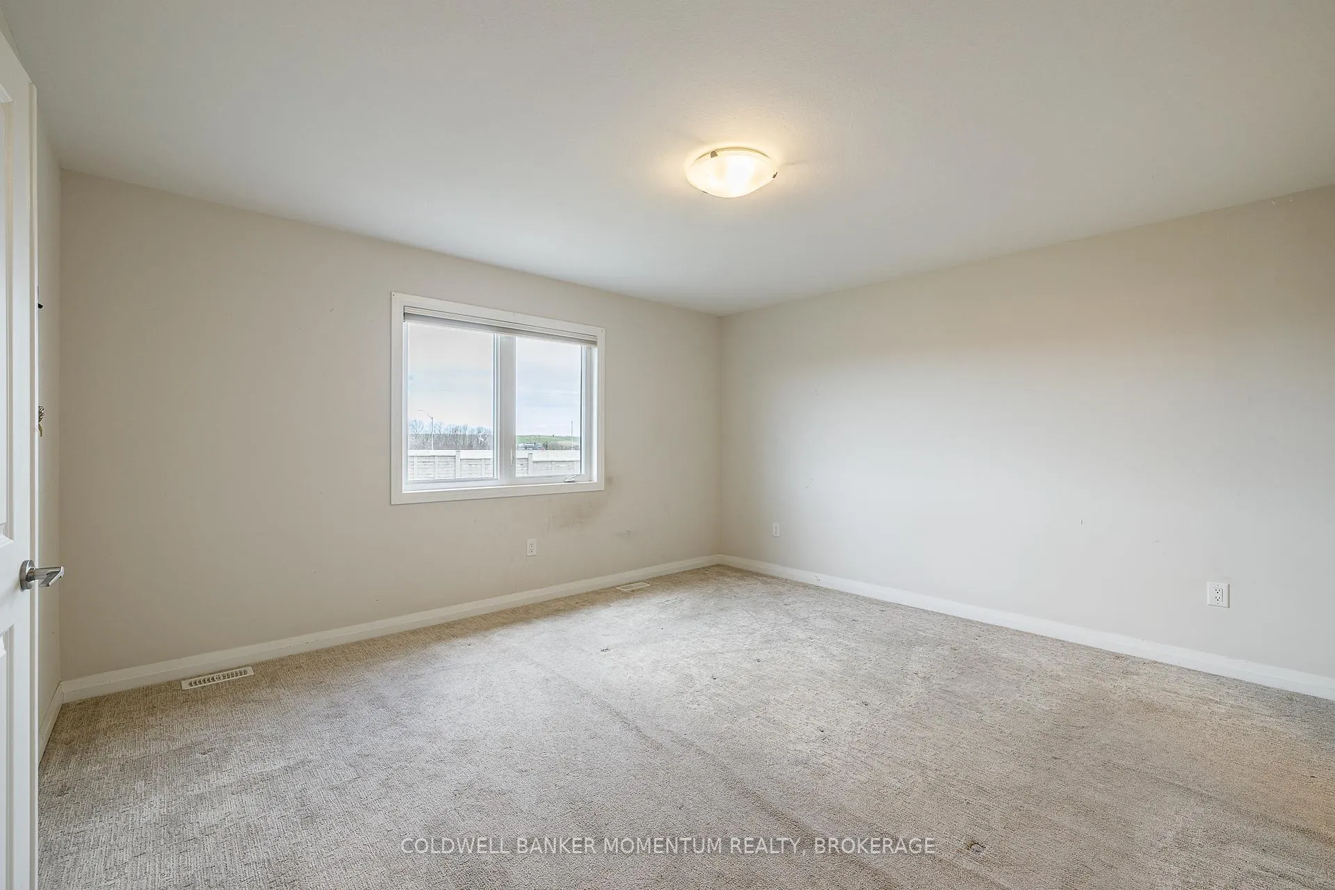 Photo 20 of 155 Bur Oak Drive, Thorold, Confederation Heights — HOMEH