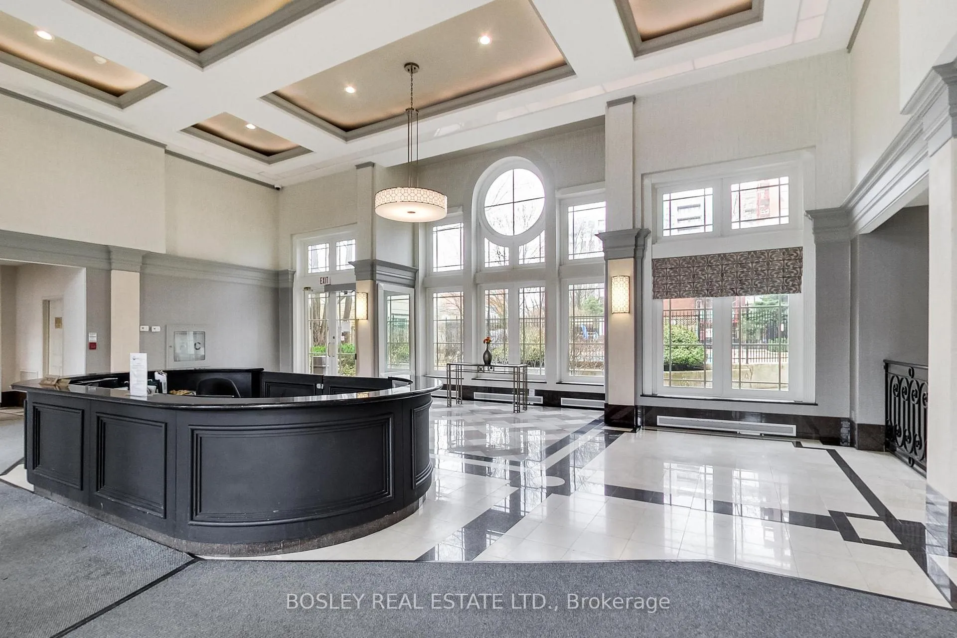 Photo 3 of Unit 403, 2 Covington Road, Toronto, Englemount-Lawrence — HOMEH