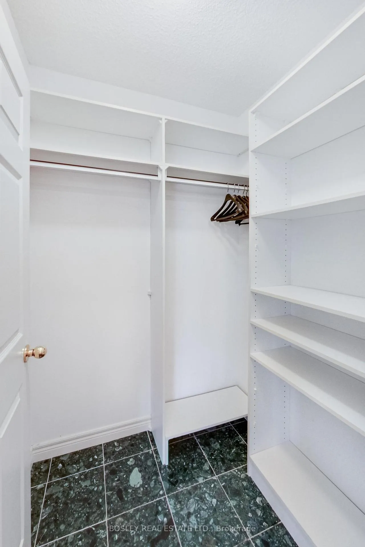 Photo 5 of Unit 403, 2 Covington Road, Toronto, Englemount-Lawrence — HOMEH