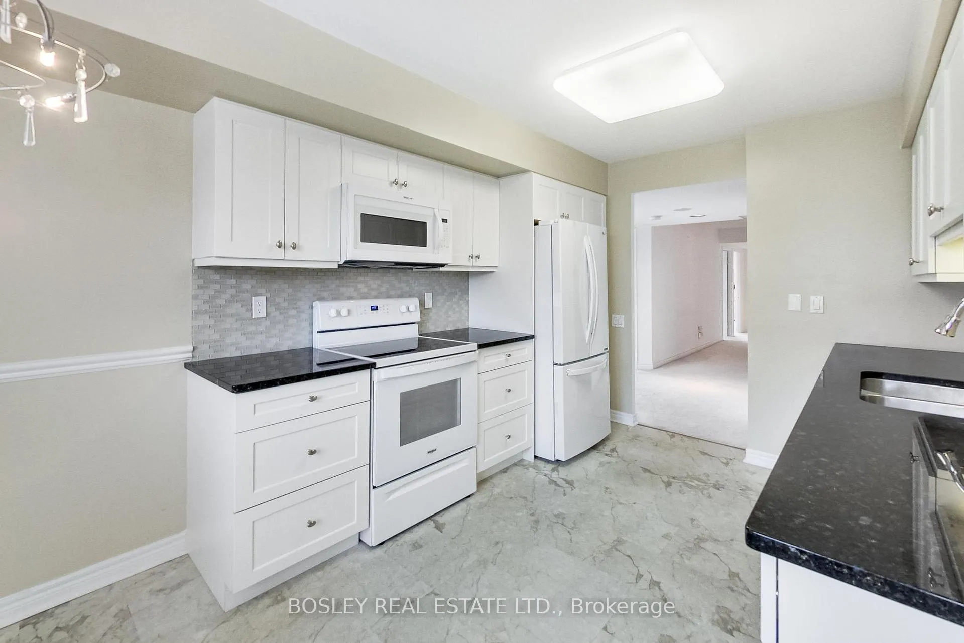Photo 10 of Unit 403, 2 Covington Road, Toronto, Englemount-Lawrence — HOMEH