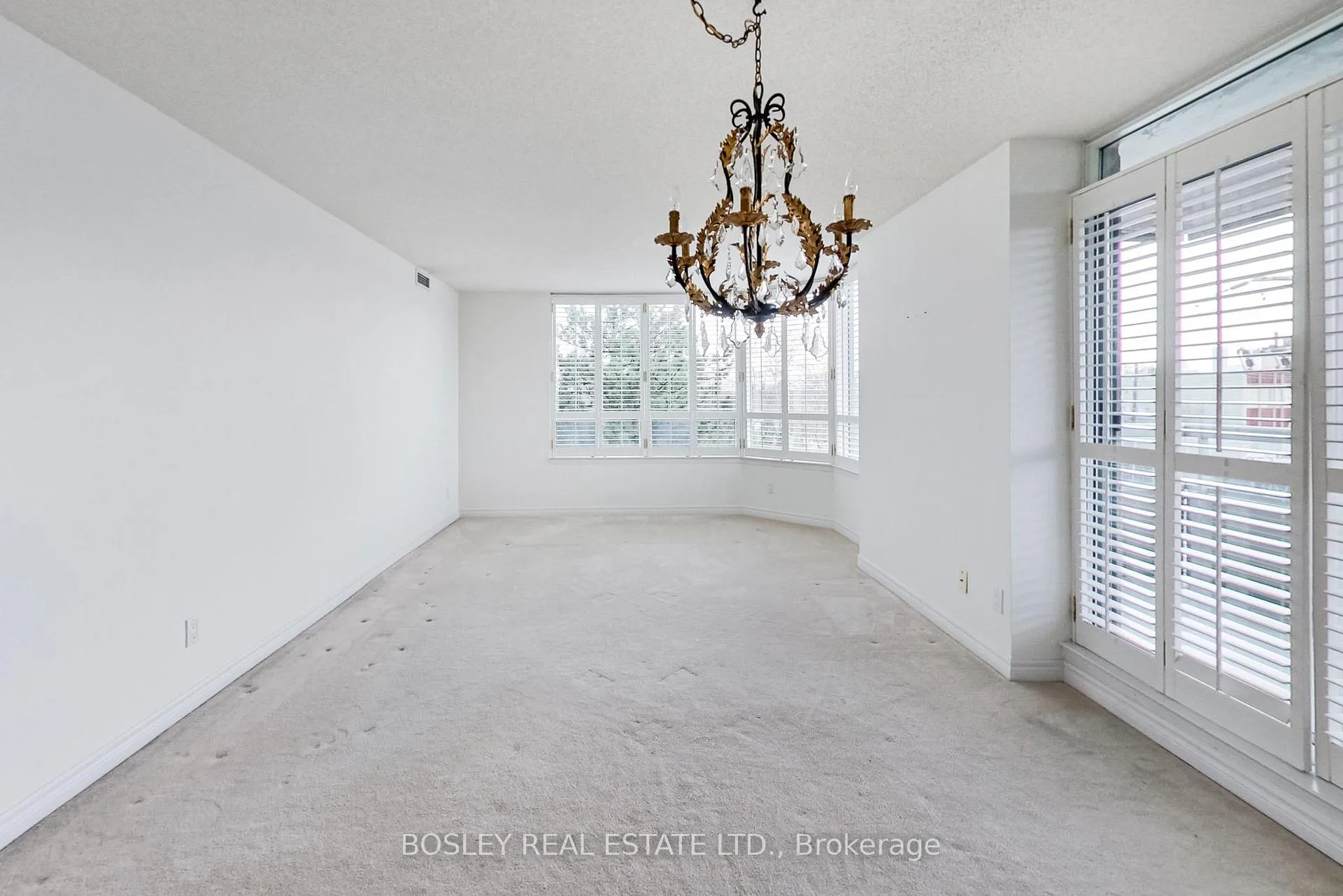 Photo 14 of Unit 403, 2 Covington Road, Toronto, Englemount-Lawrence — HOMEH