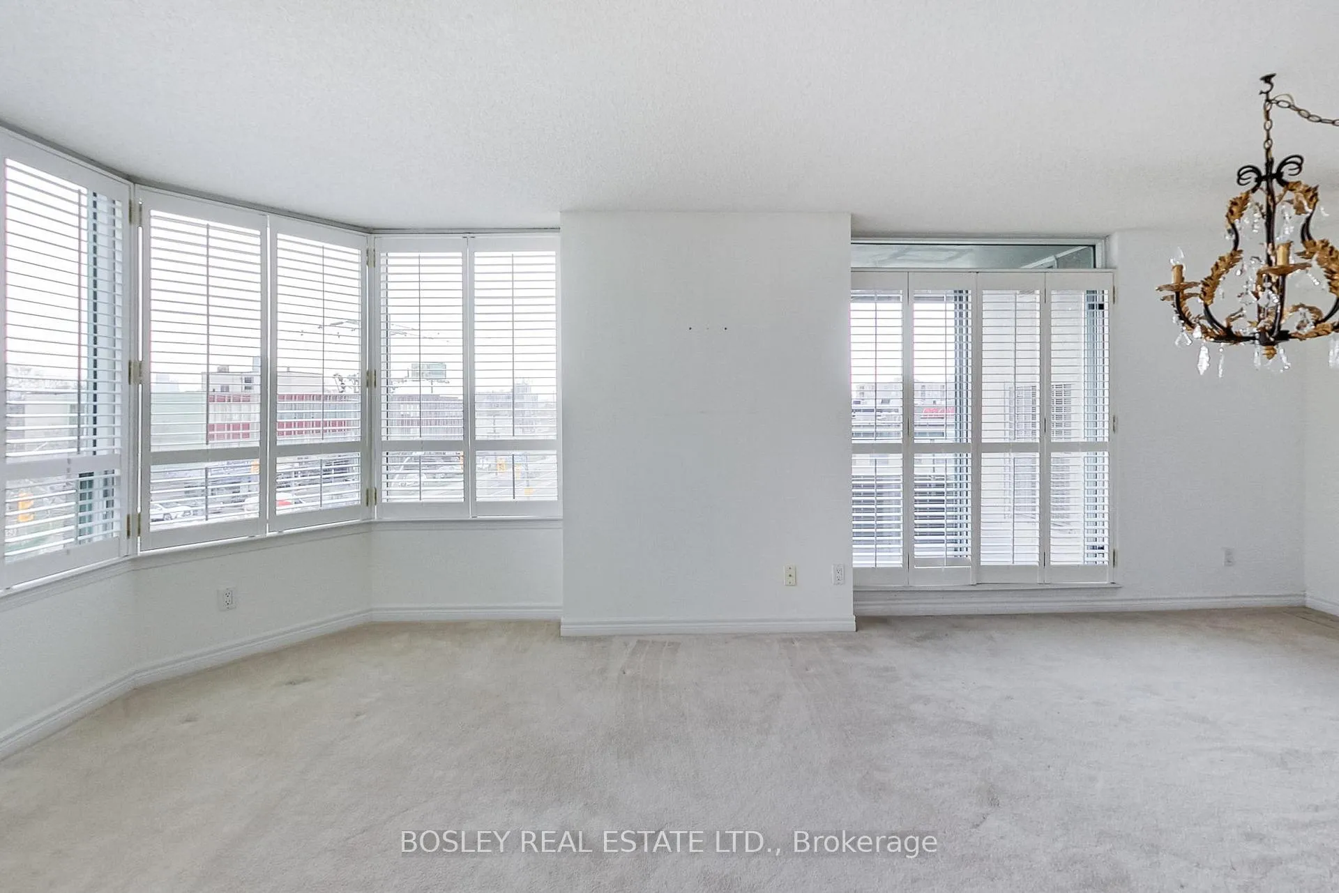 Photo 19 of Unit 403, 2 Covington Road, Toronto, Englemount-Lawrence — HOMEH