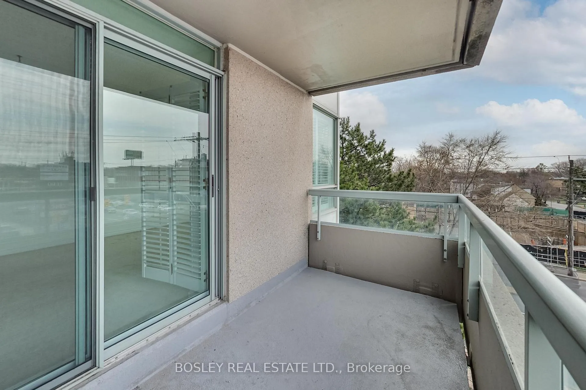 Photo 22 of Unit 403, 2 Covington Road, Toronto, Englemount-Lawrence — HOMEH