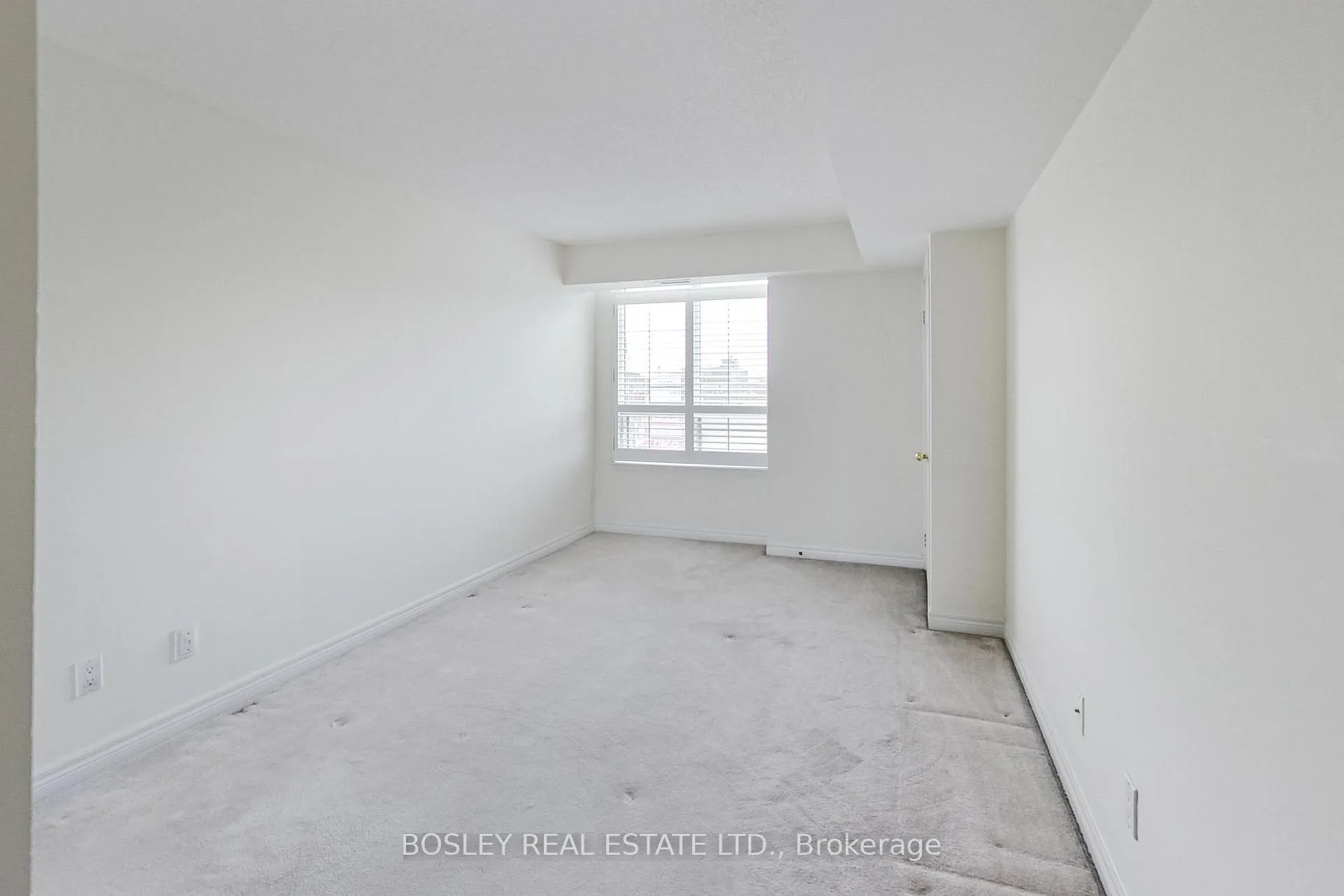 Photo 25 of Unit 403, 2 Covington Road, Toronto, Englemount-Lawrence — HOMEH
