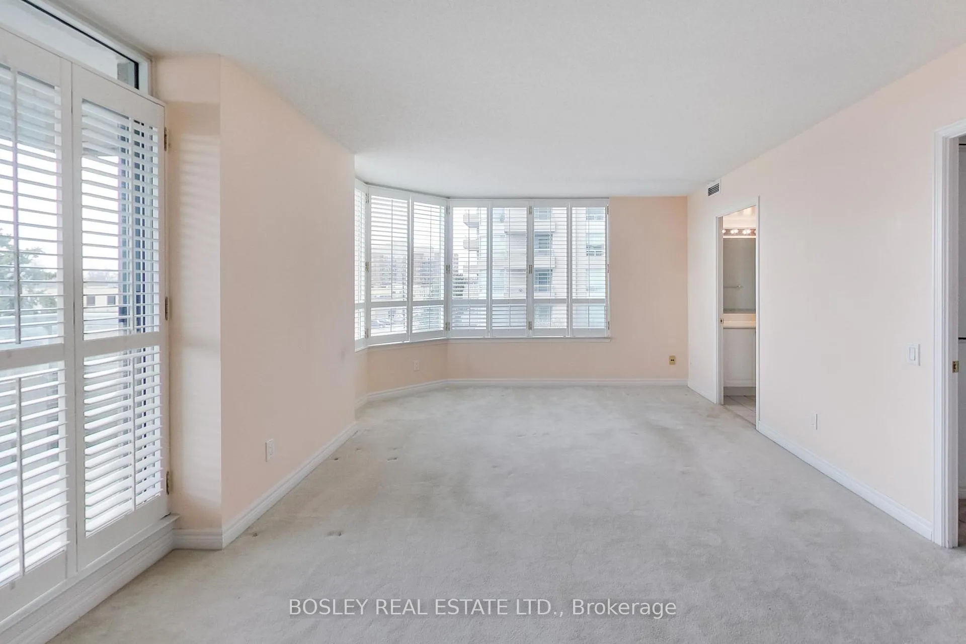 Photo 29 of Unit 403, 2 Covington Road, Toronto, Englemount-Lawrence — HOMEH