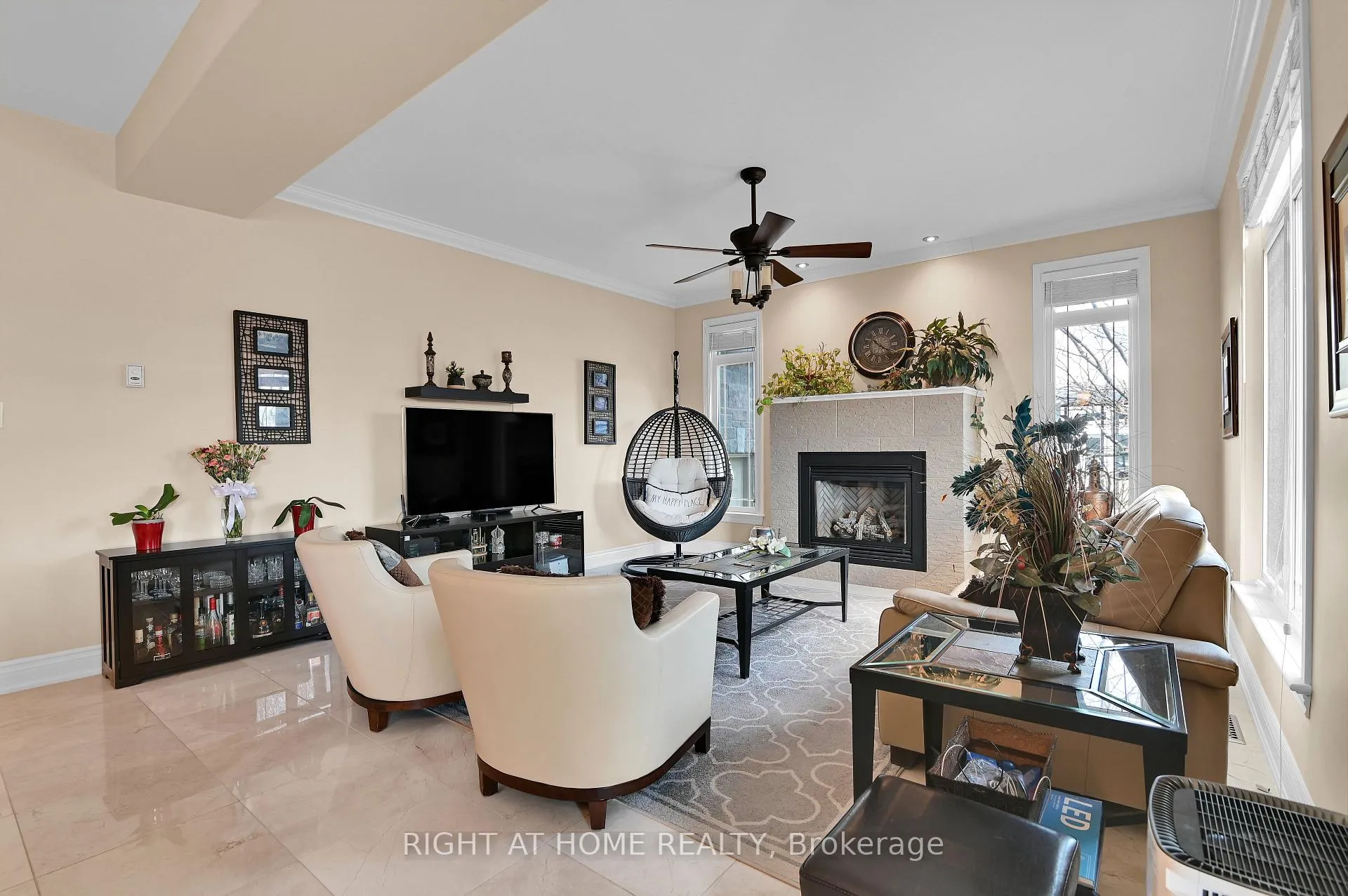 Photo 17 of 131 Issam Private, Ottawa, Ellwood — HOMEH