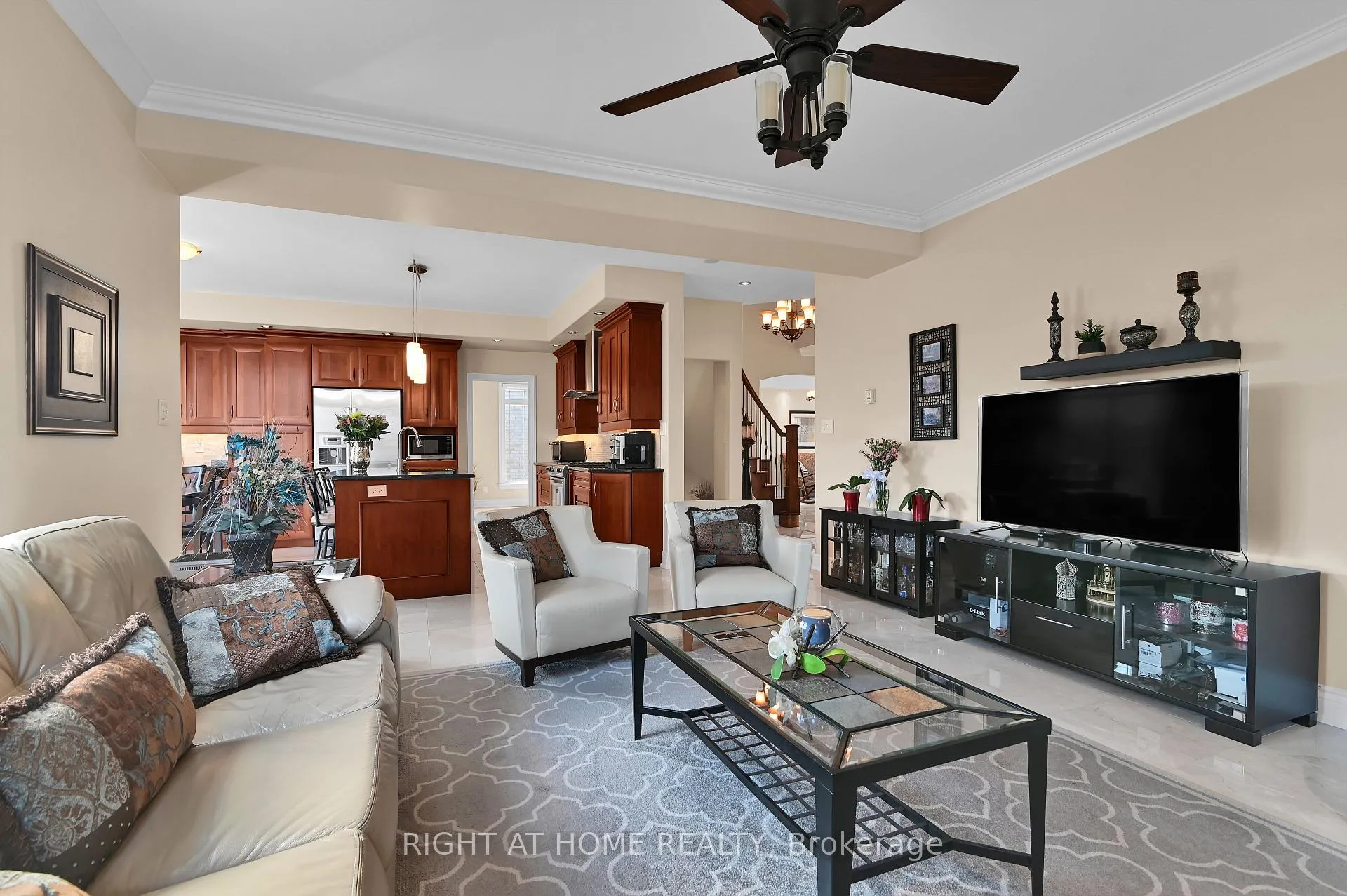 Photo 19 of 131 Issam Private, Ottawa, Ellwood — HOMEH
