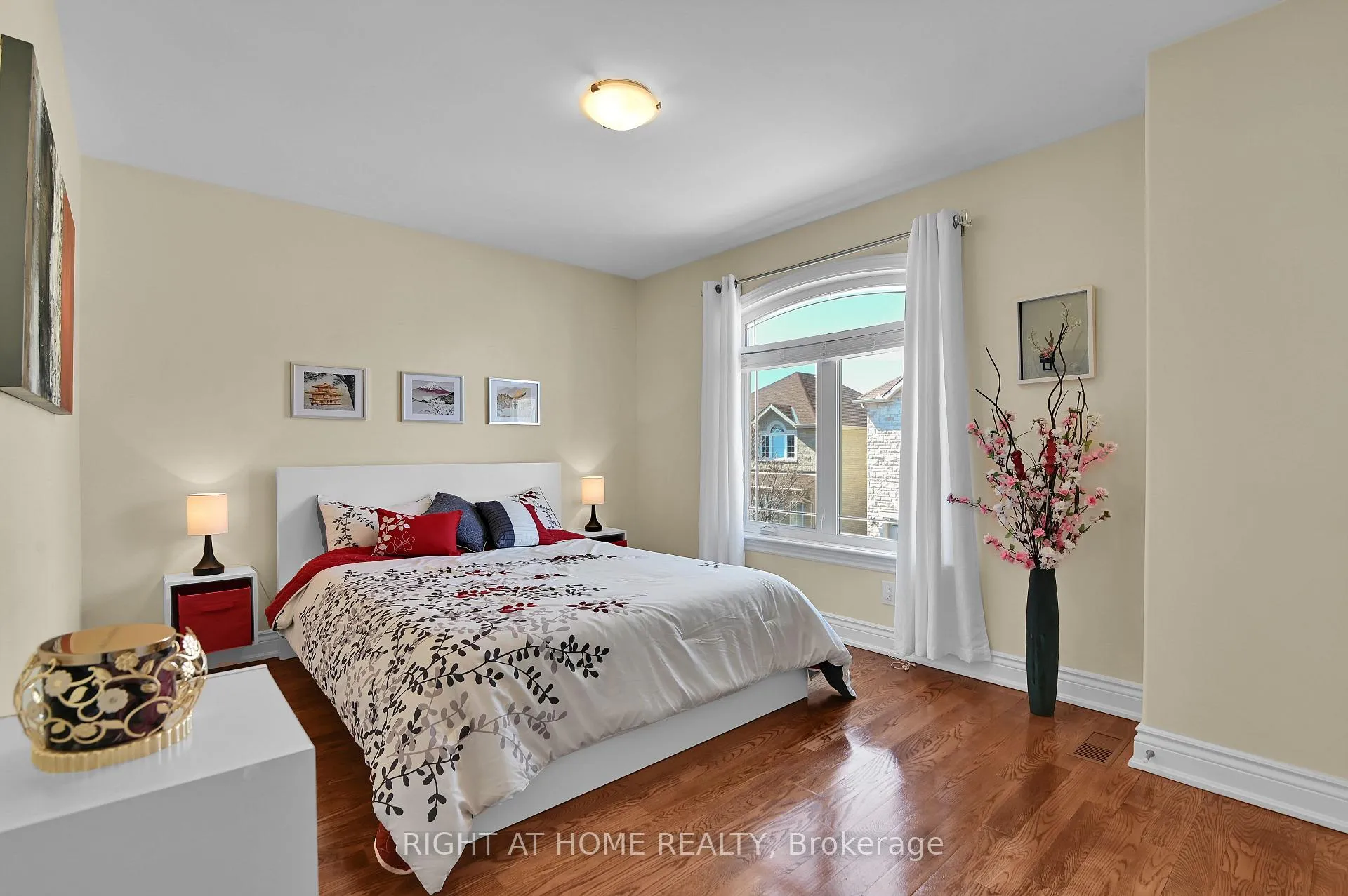Photo 27 of 131 Issam Private, Ottawa, Ellwood — HOMEH