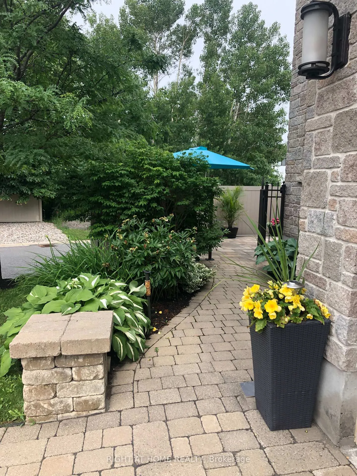 Photo 37 of 131 Issam Private, Ottawa, Ellwood — HOMEH