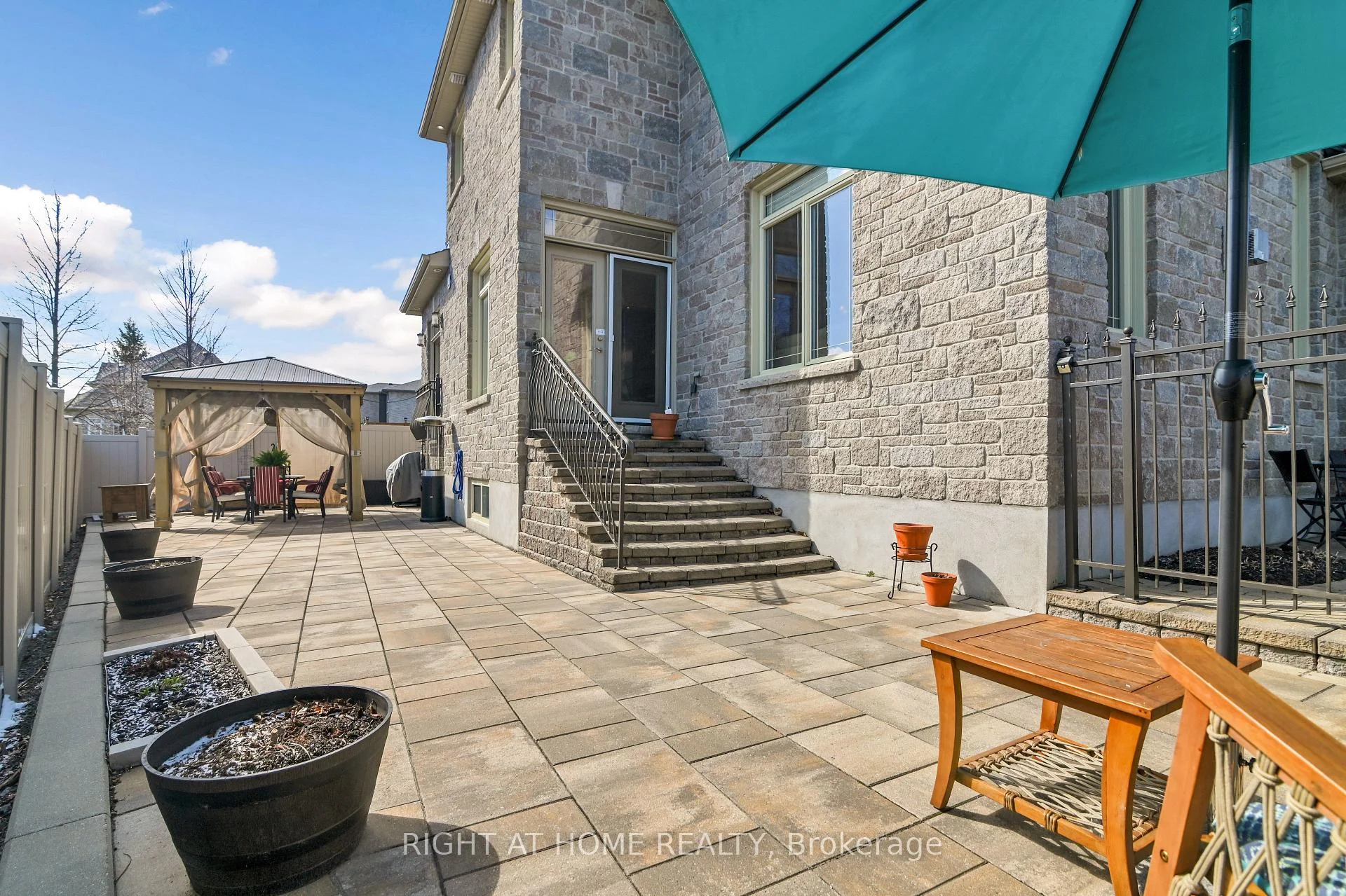 Photo 45 of 131 Issam Private, Ottawa, Ellwood — HOMEH