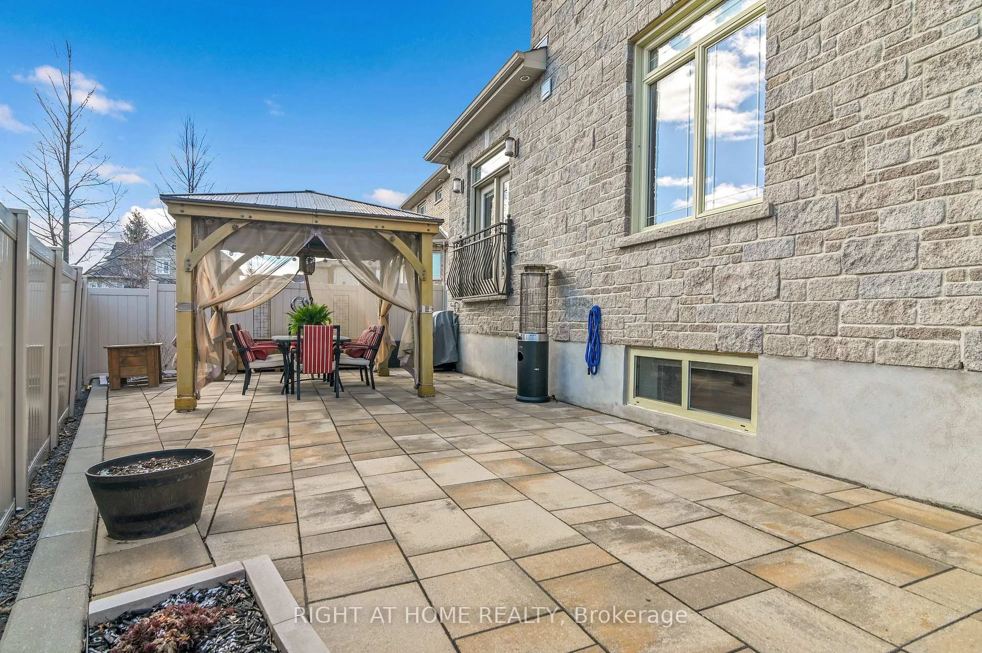 Photo 47 of 131 Issam Private, Ottawa, Ellwood — HOMEH