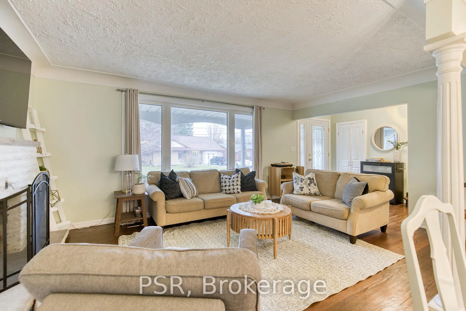 Photo 5 of 36 Randerson Avenue, Kitchener — HOMEH