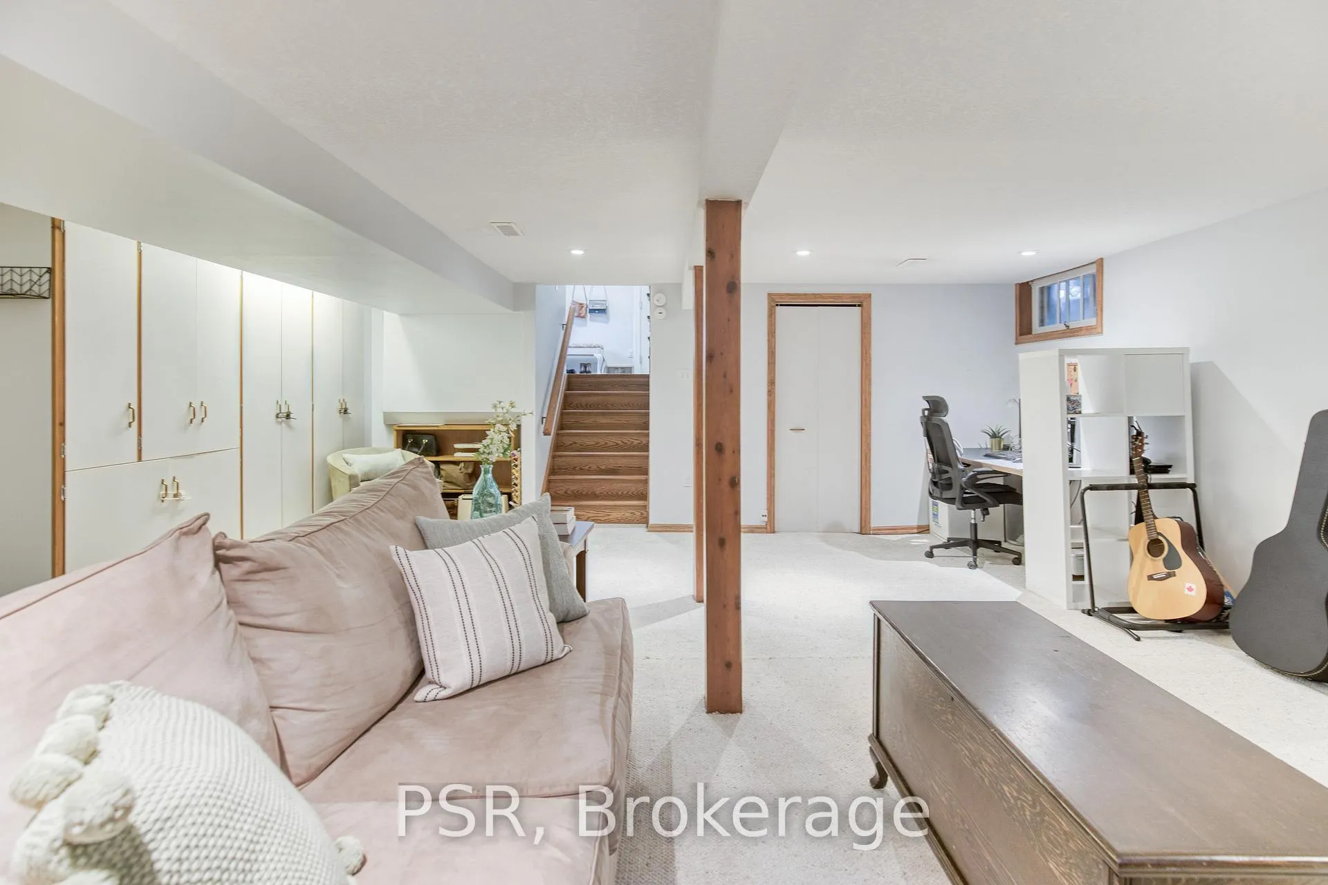Photo 33 of 36 Randerson Avenue, Kitchener — HOMEH