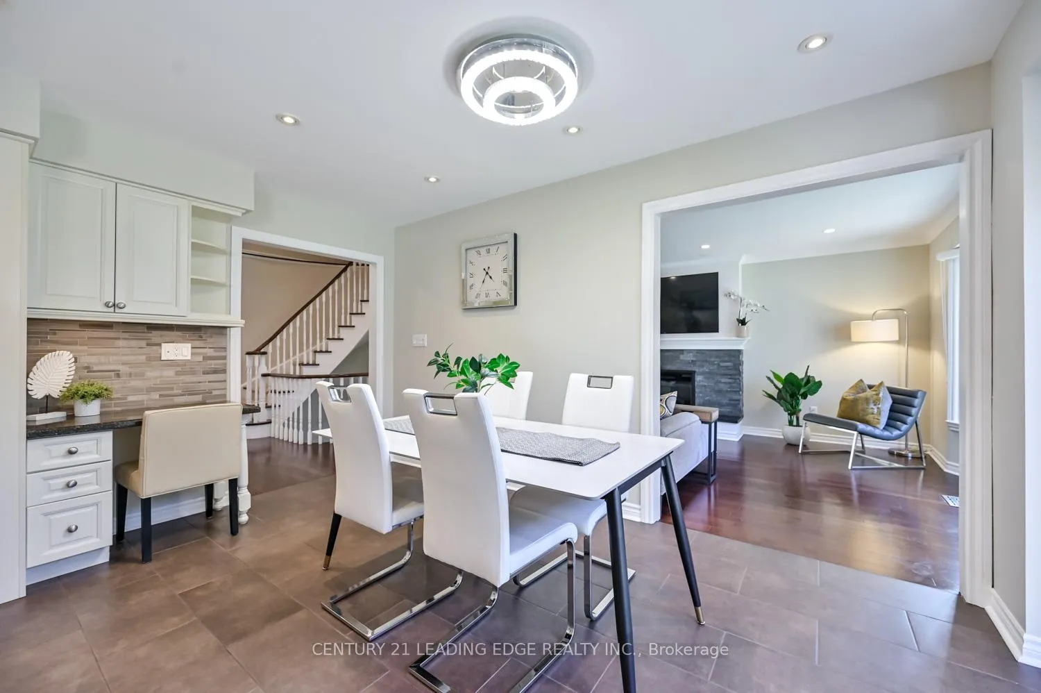 Photo 13 of 31 Heisey Drive, Markham, Markham Village — HOMEH