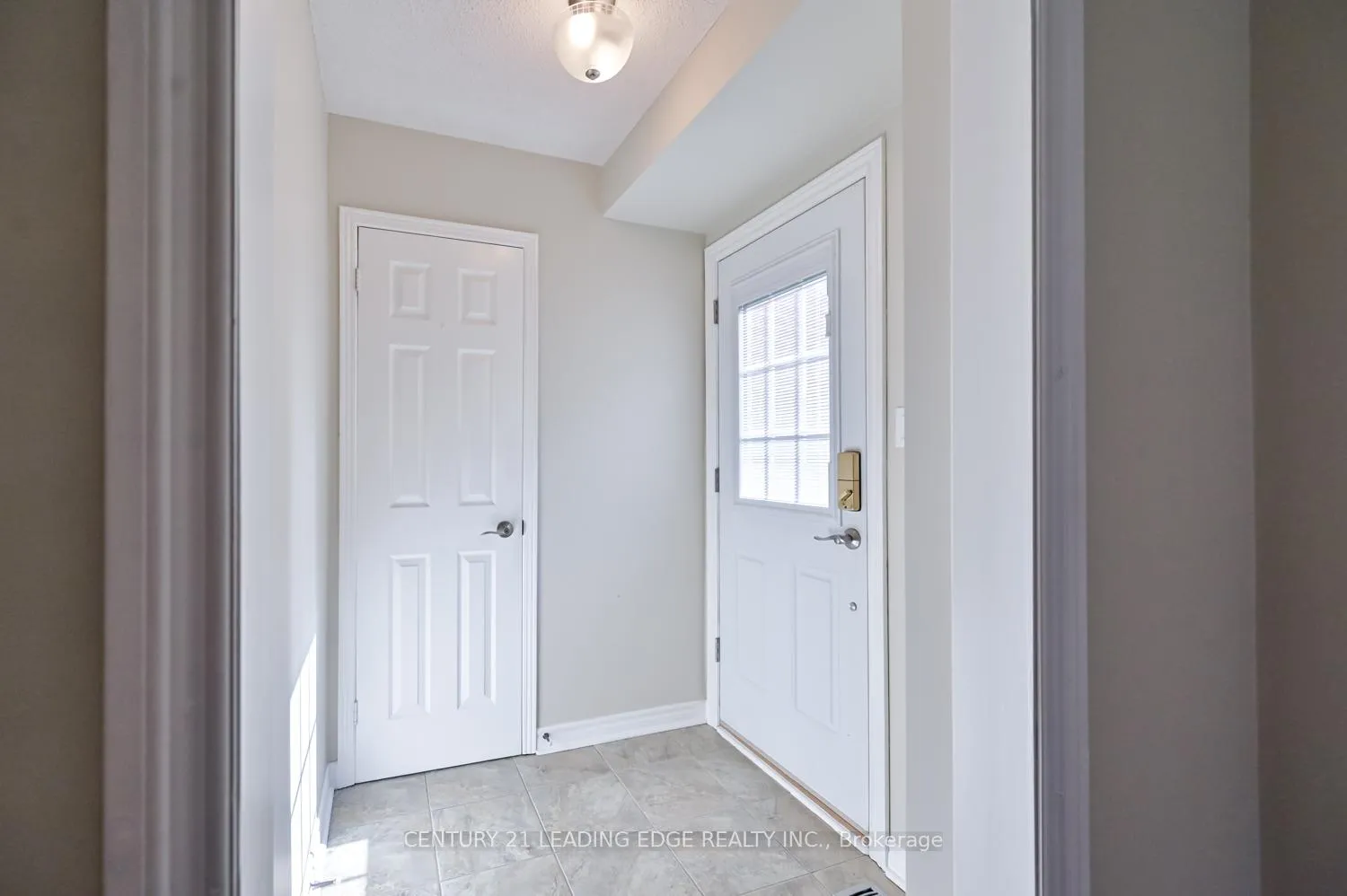 Photo 22 of 31 Heisey Drive, Markham, Markham Village — HOMEH