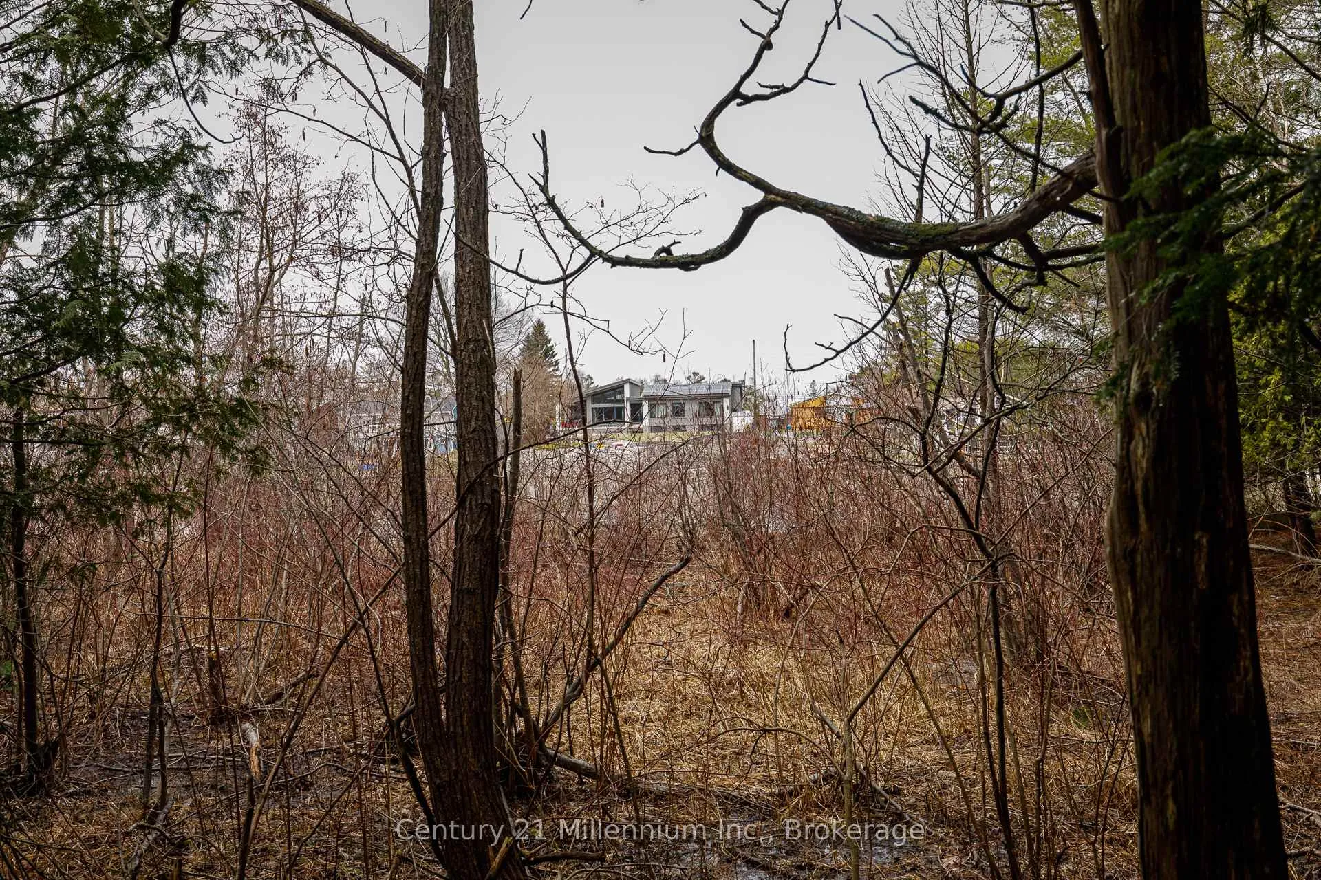 Photo 19 of 8 Poplar Street, Wasaga Beach — HOMEH
