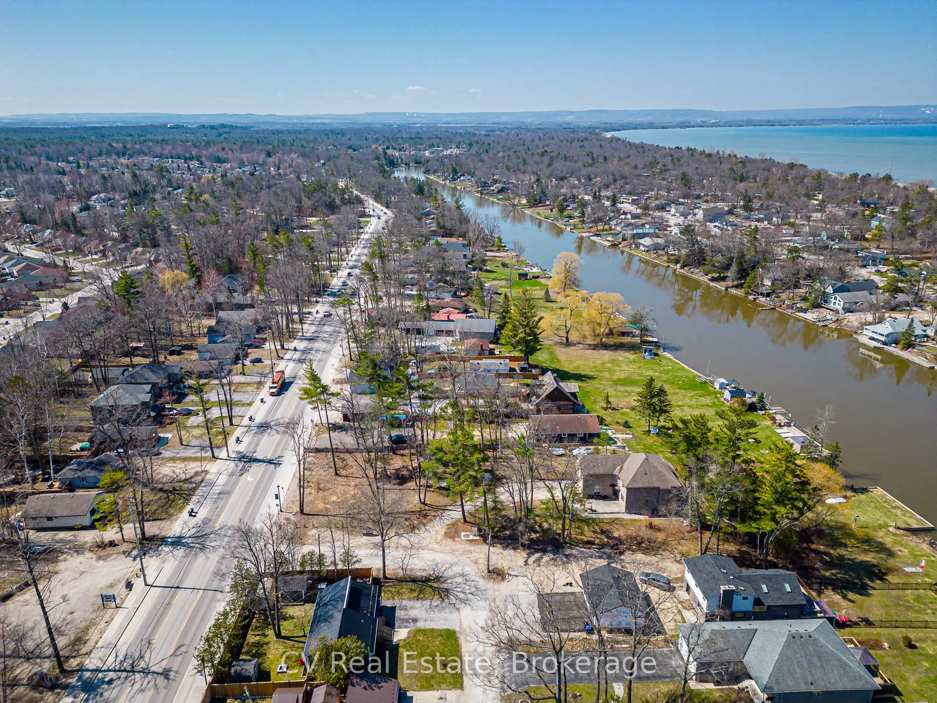 Photo 38 of 8 Poplar Street, Wasaga Beach — HOMEH