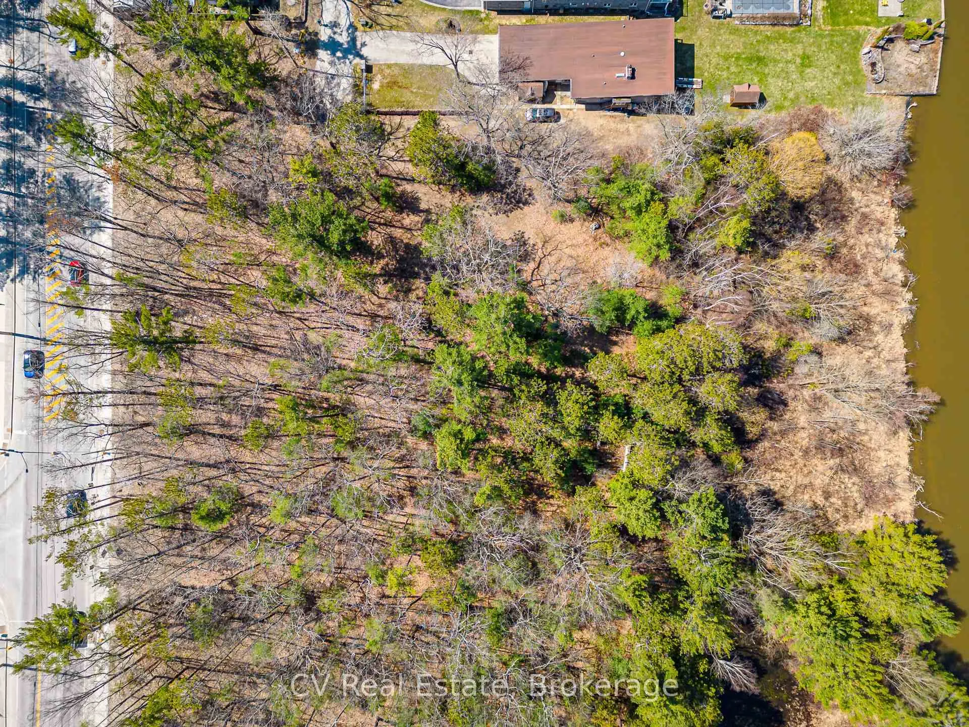 Photo 41 of 8 Poplar Street, Wasaga Beach — HOMEH