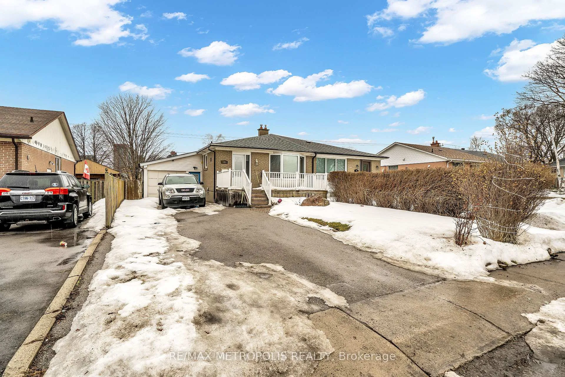 Photo 1 of Unit Bsmt, 48 Billingsgate Crescent, Ajax, South East — HOMEH