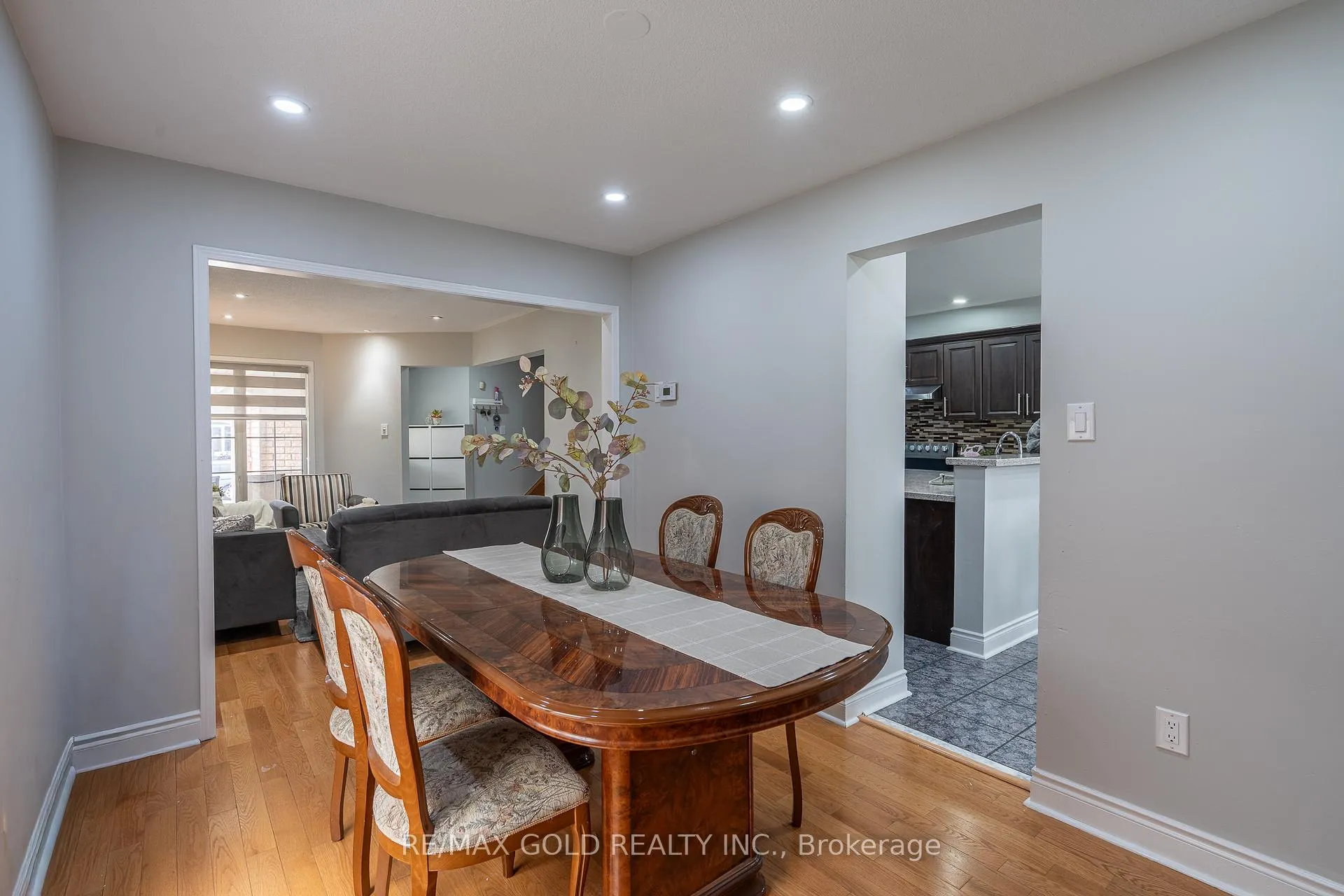 Photo 7 of 135 Cordgrass Crescent, Brampton, Sandringham-Wellington — HOMEH