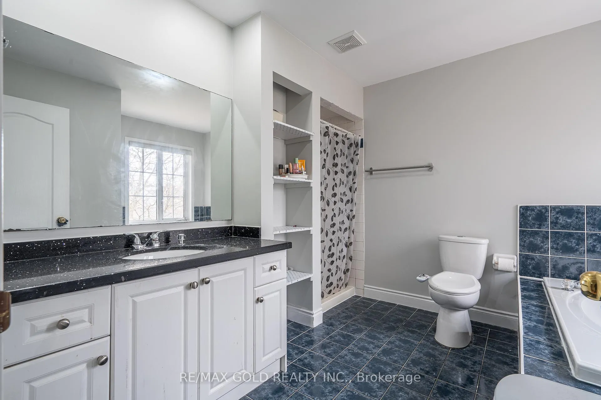 Photo 22 of 135 Cordgrass Crescent, Brampton, Sandringham-Wellington — HOMEH