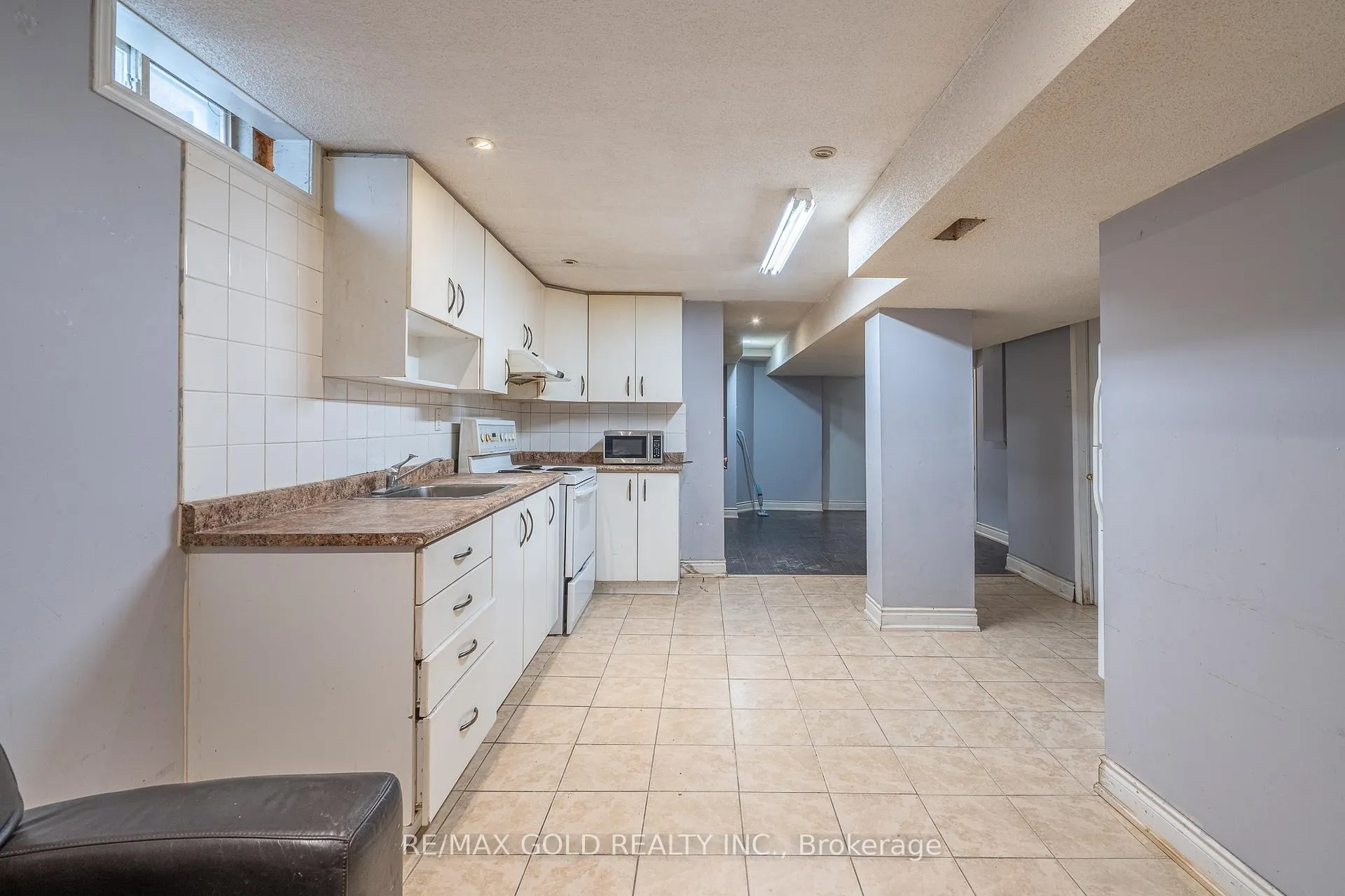 Photo 35 of 135 Cordgrass Crescent, Brampton, Sandringham-Wellington — HOMEH