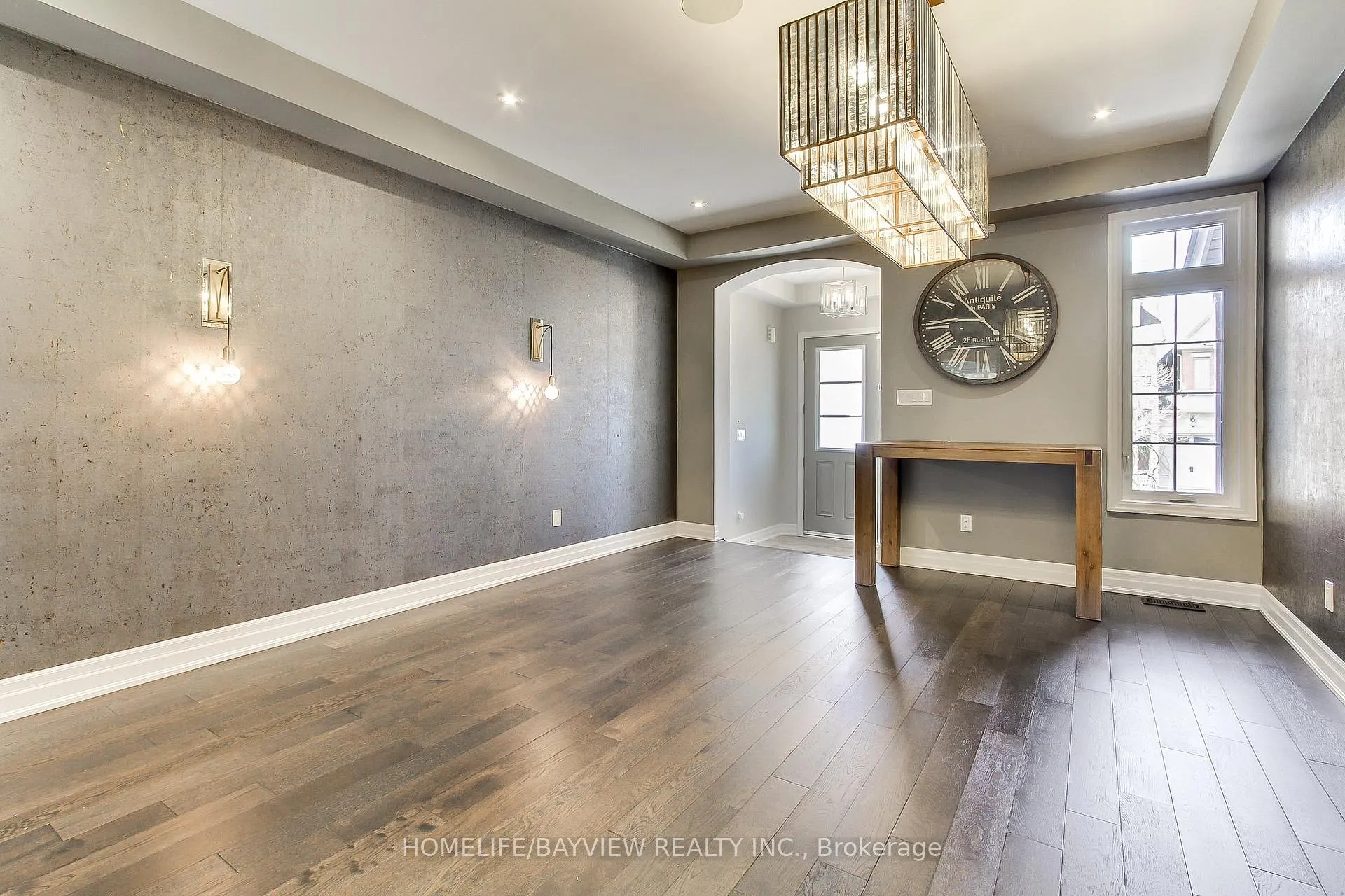 Photo 4 of 23 Claudview Street, King, King City — HOMEH