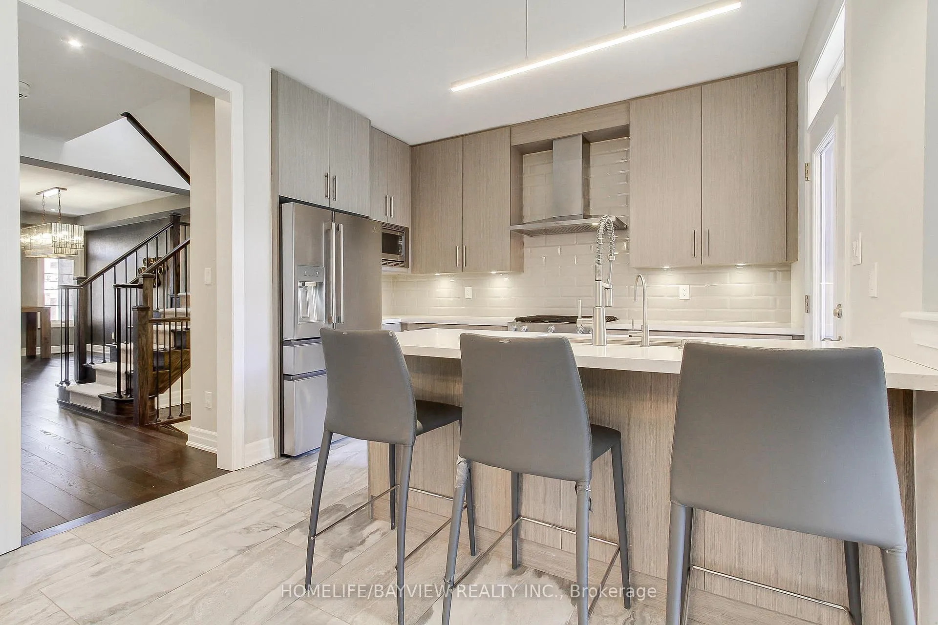 Photo 9 of 23 Claudview Street, King, King City — HOMEH