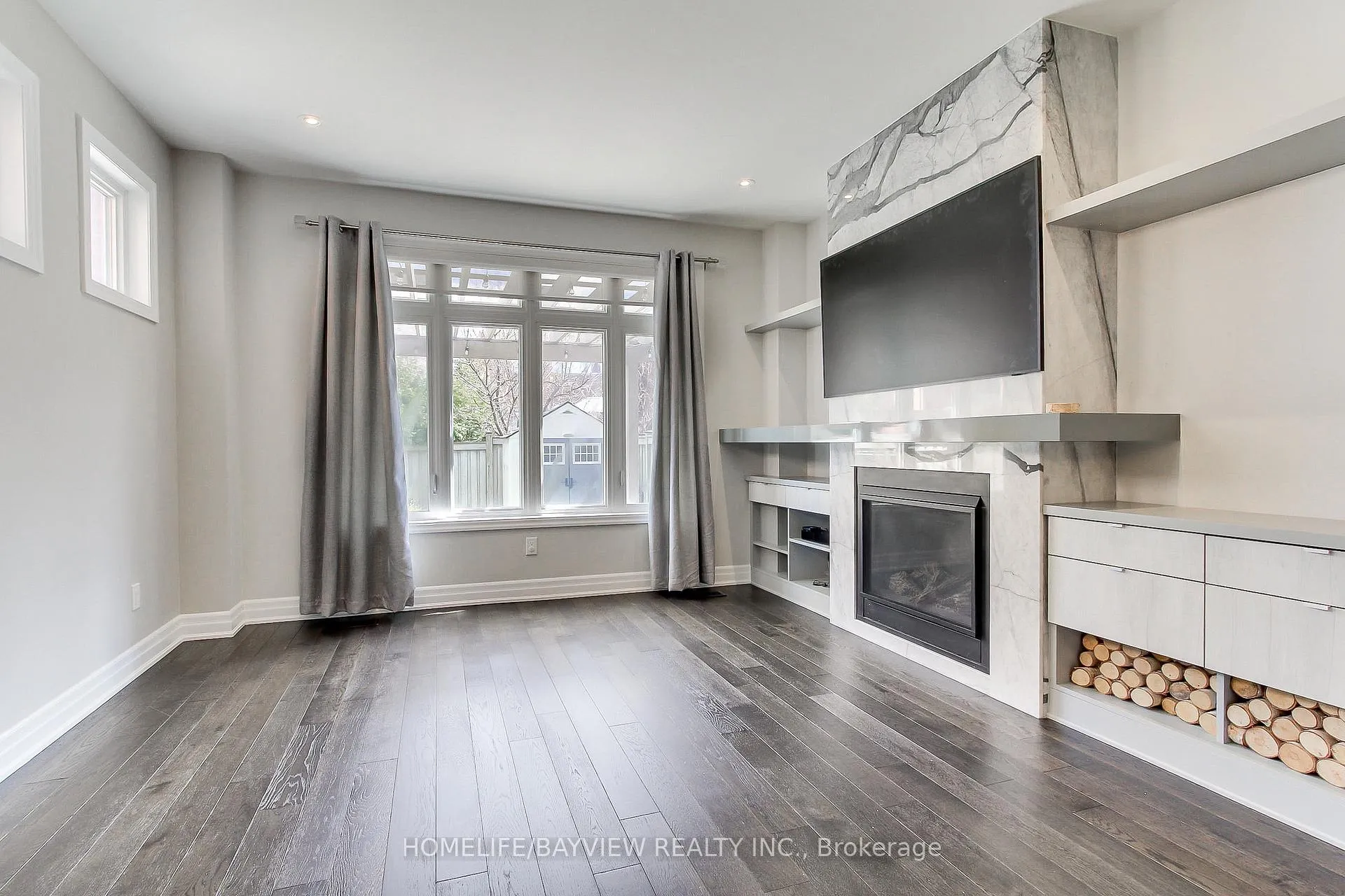 Photo 10 of 23 Claudview Street, King, King City — HOMEH