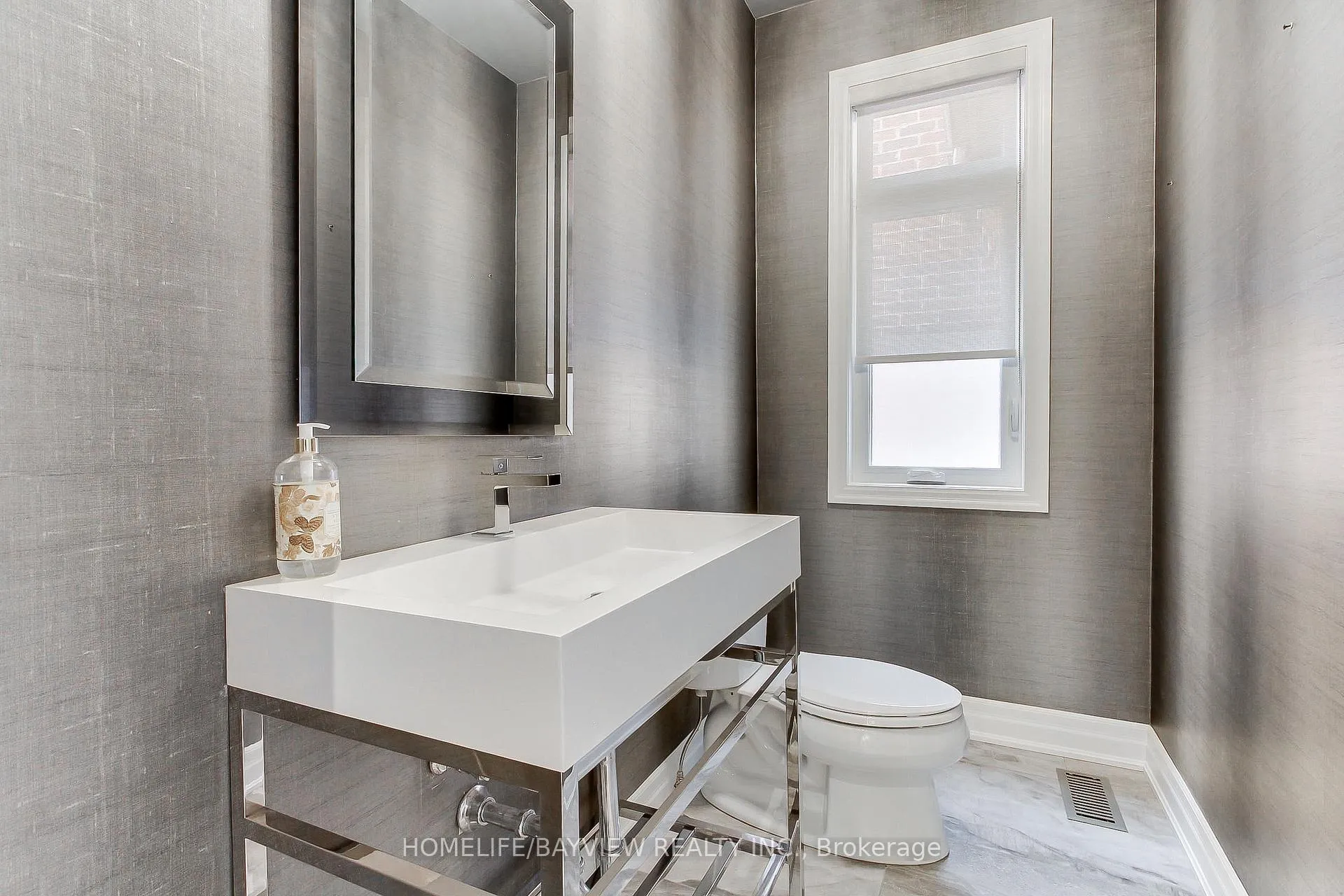 Photo 12 of 23 Claudview Street, King, King City — HOMEH
