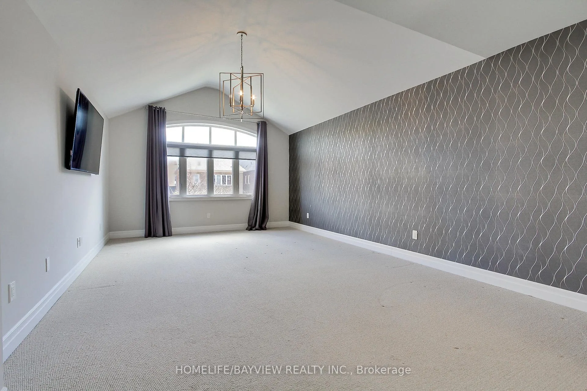 Photo 13 of 23 Claudview Street, King, King City — HOMEH