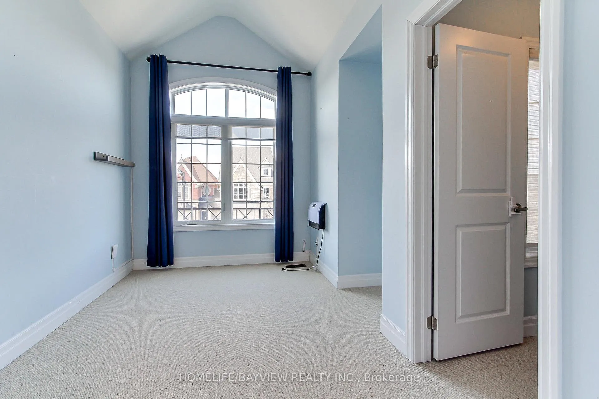 Photo 18 of 23 Claudview Street, King, King City — HOMEH