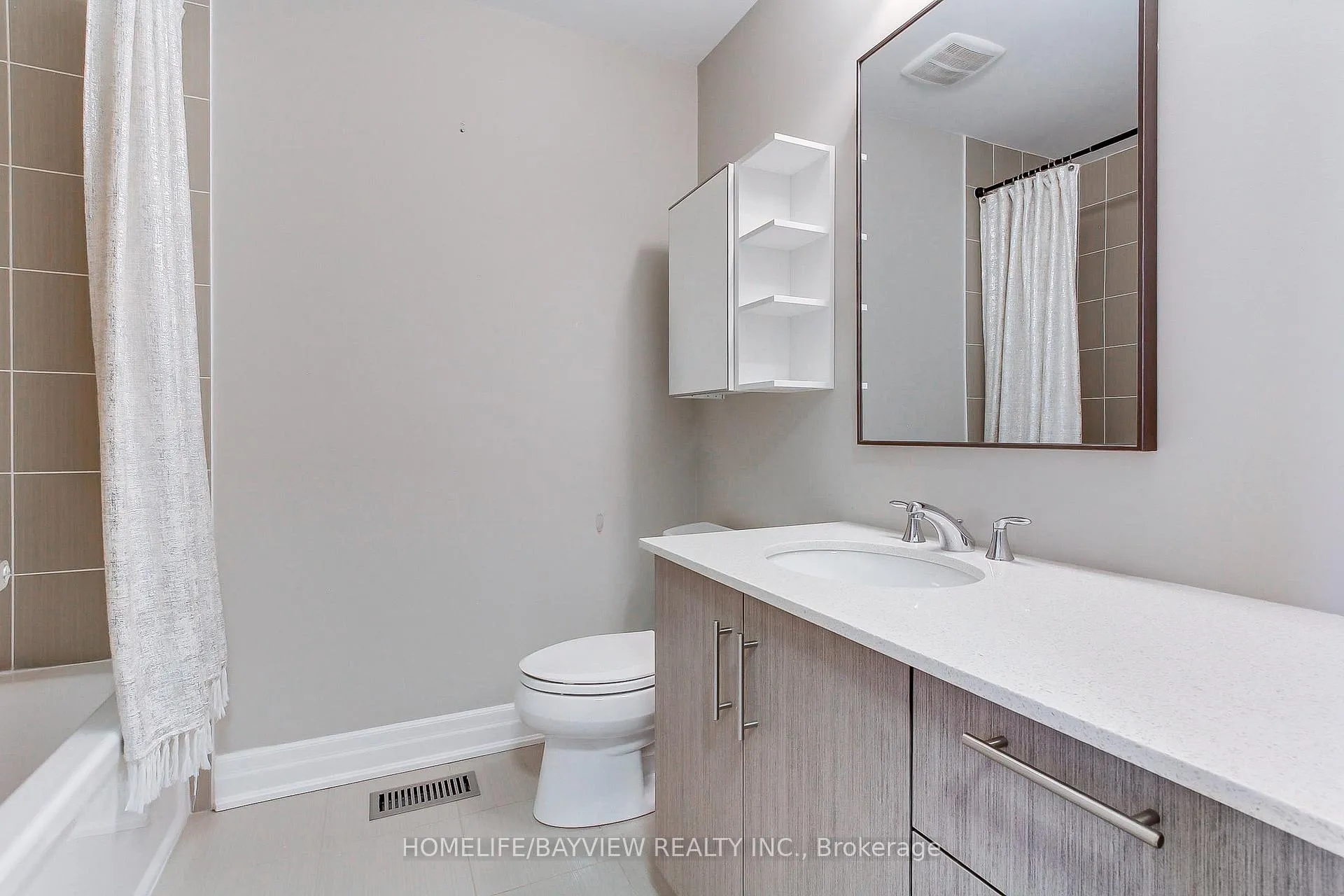 Photo 20 of 23 Claudview Street, King, King City — HOMEH