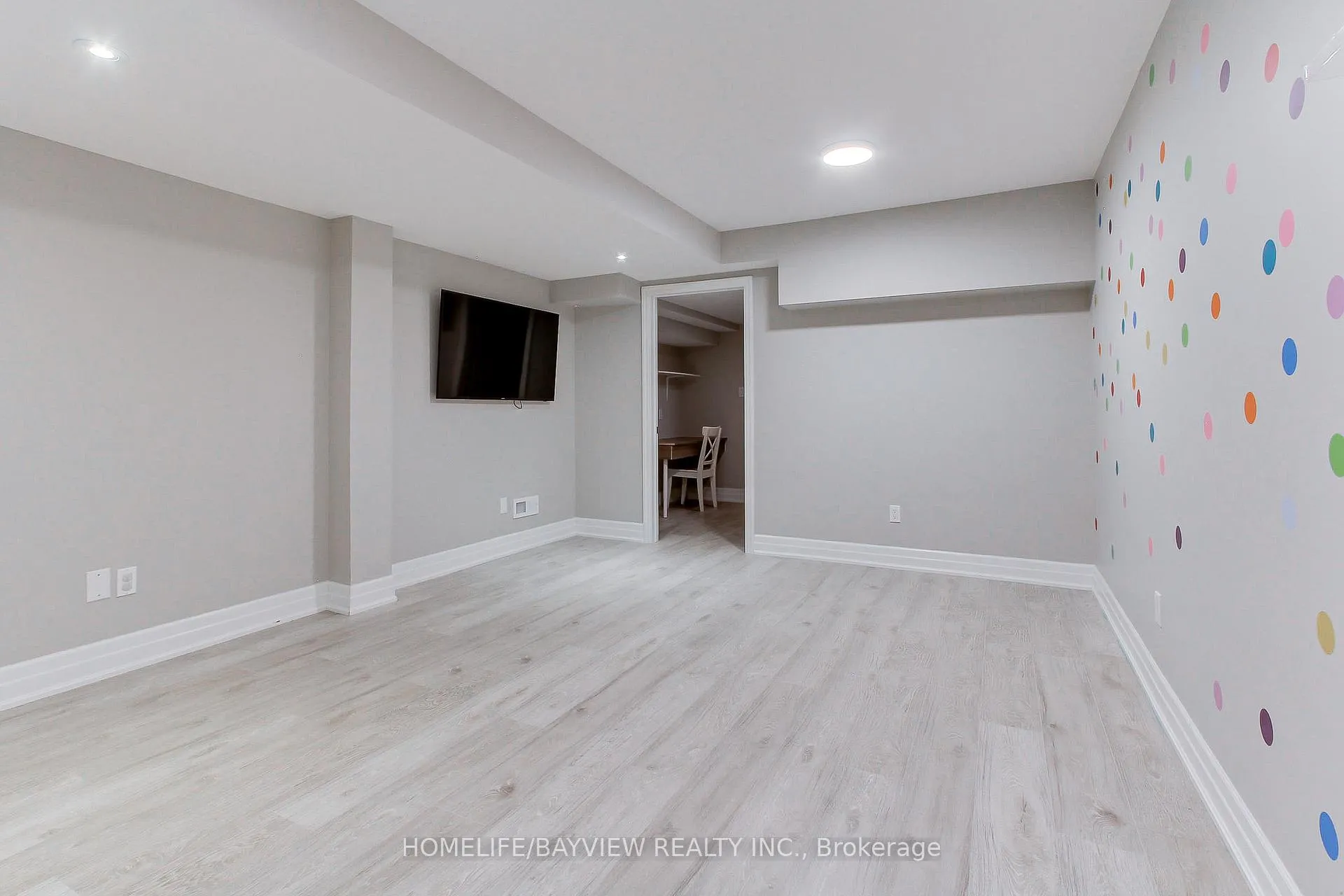 Photo 25 of 23 Claudview Street, King, King City — HOMEH