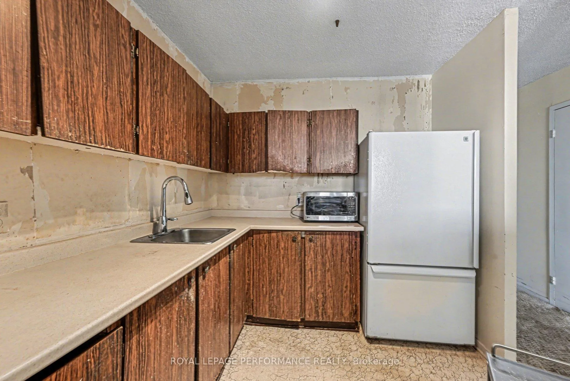 Photo 13 of Unit 610, 900 Dynes Road, Ottawa, Carleton Square — HOMEH