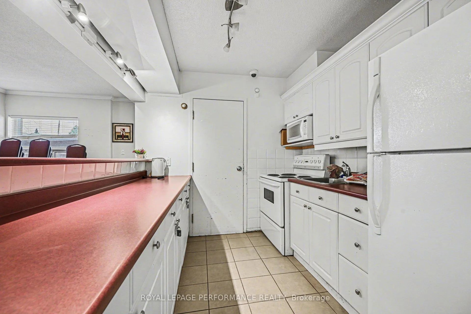 Photo 27 of Unit 610, 900 Dynes Road, Ottawa, Carleton Square — HOMEH