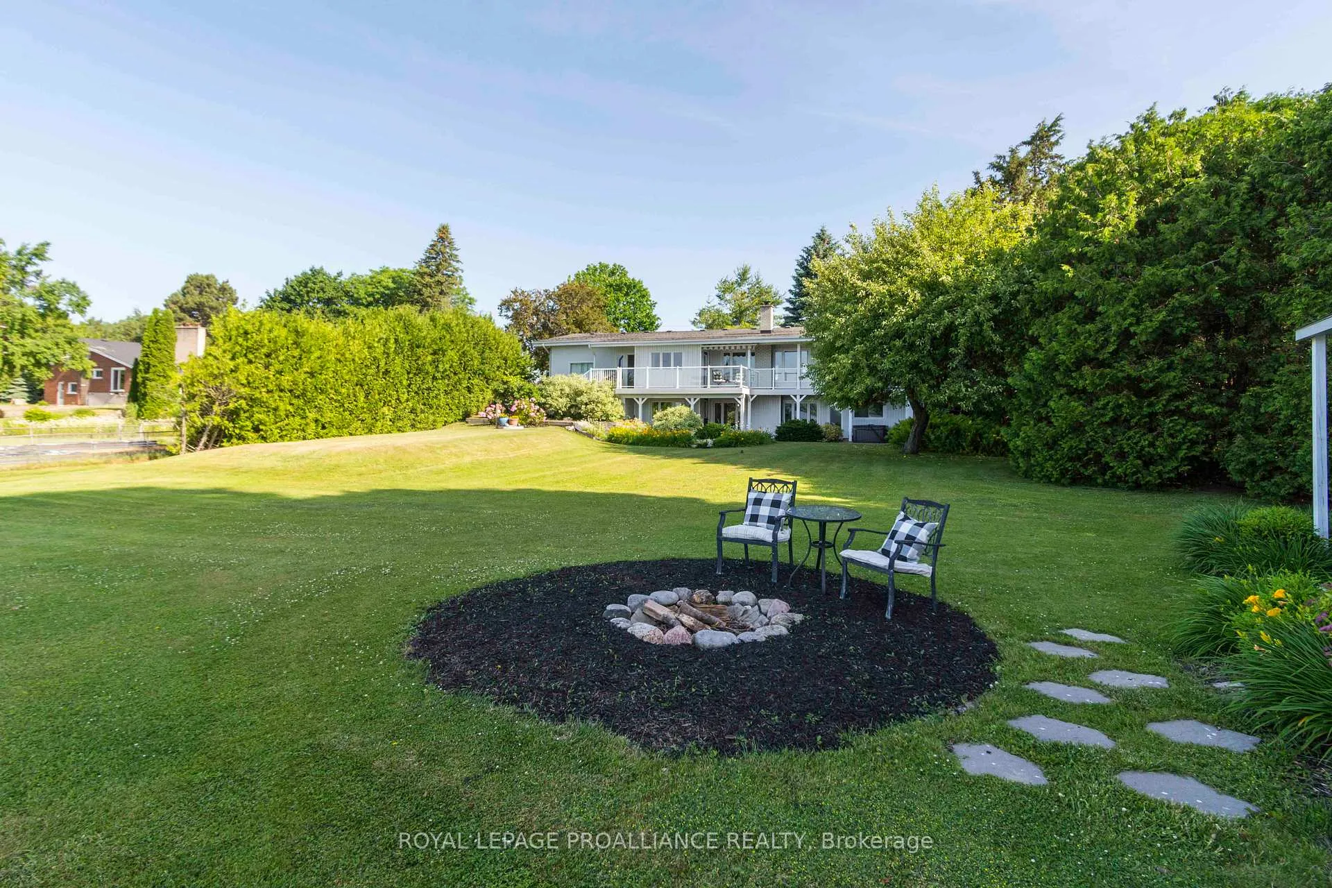 Photo 49 of 9 Dorthy Drive, Quinte West, Sidney Ward — HOMEH