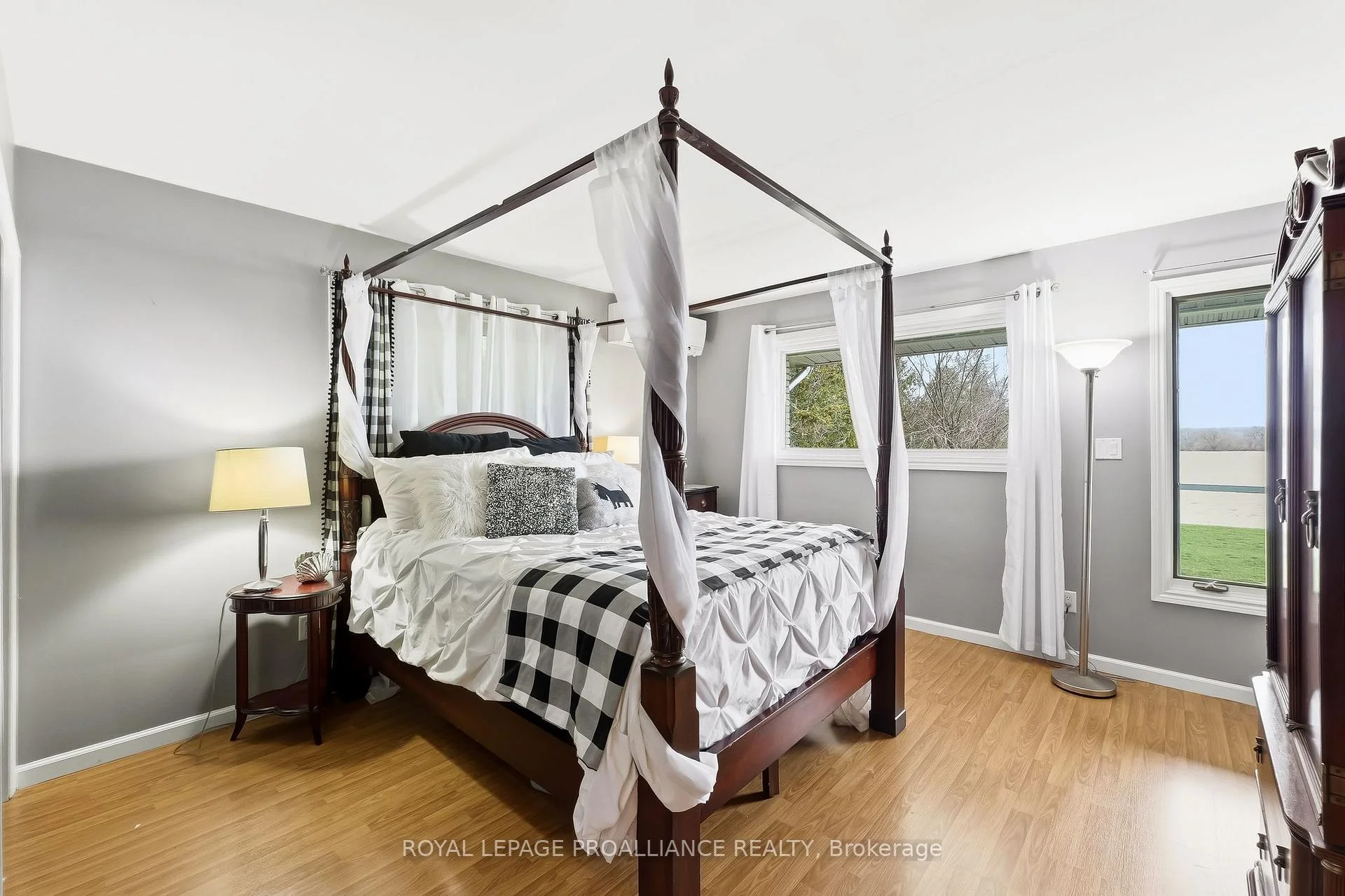 Photo 24 of 9 Dorthy Drive, Quinte West, Sidney Ward — HOMEH