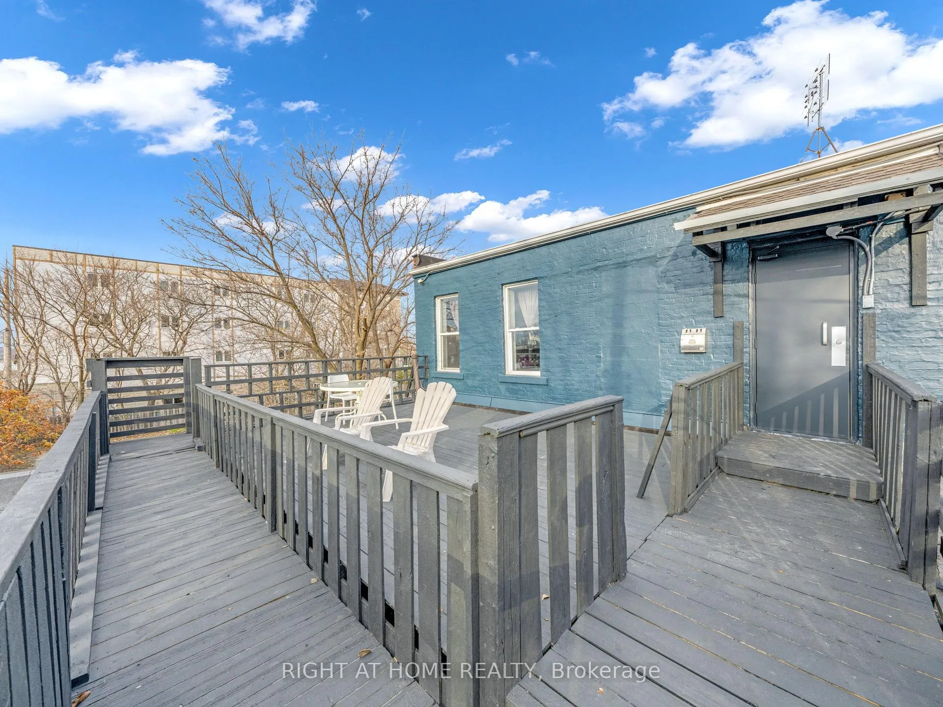 Photo 4 of Unit 4, 279 Drouillard Road, Windsor — HOMEH