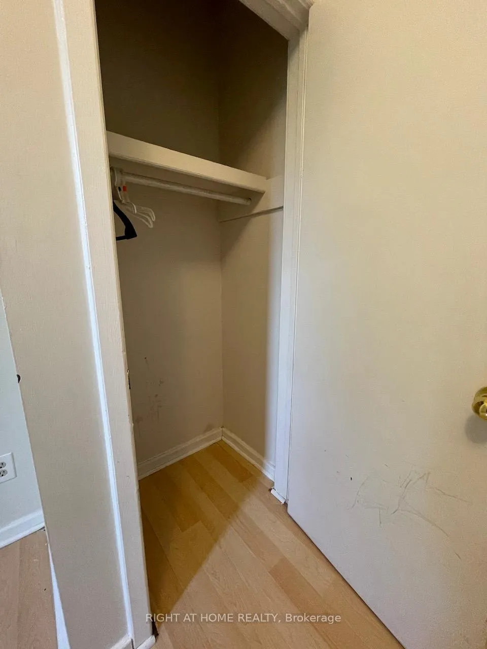 Photo 22 of Unit 4, 279 Drouillard Road, Windsor — HOMEH